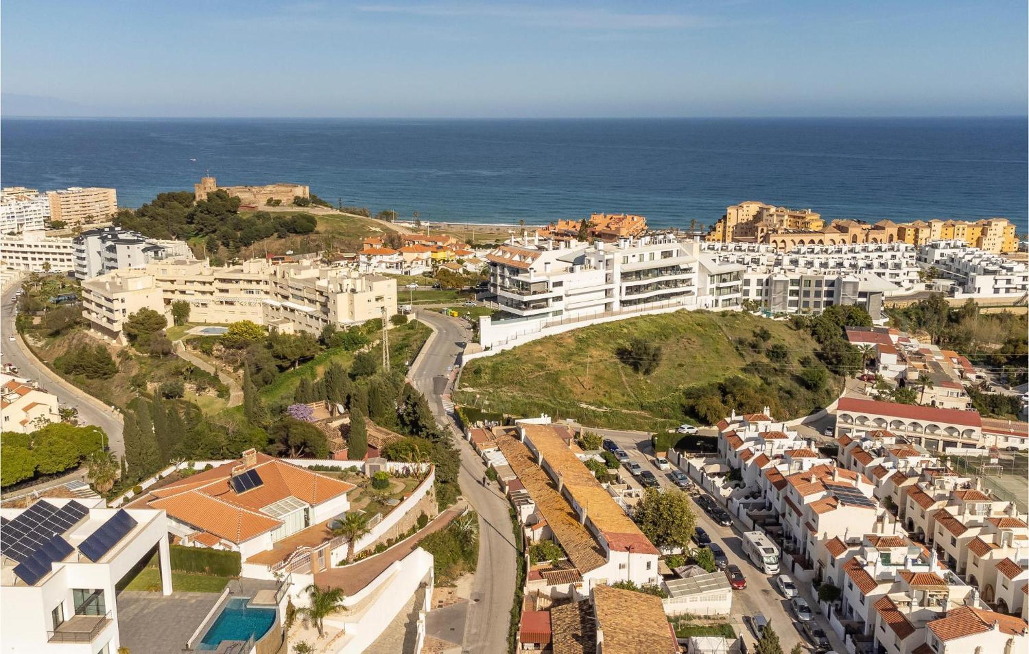 Holiday home 2 Bedroom Stunning In Mijas Costa Fuengirola