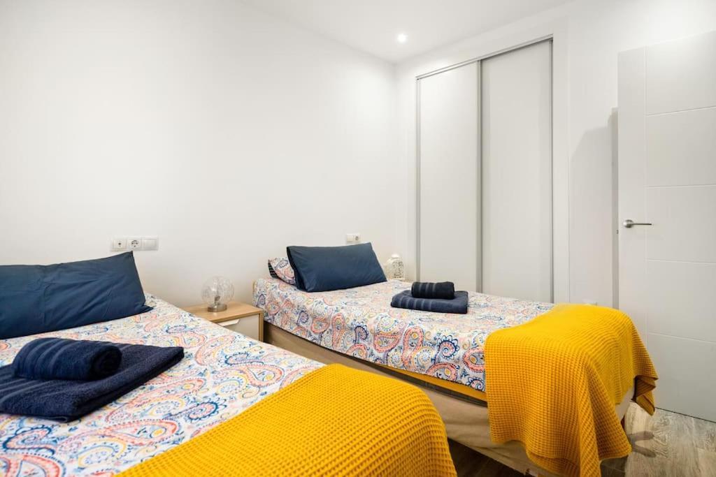 Piso A Estrenar Junto Al Mar Ubicacion Inmejorable * Fuengirola