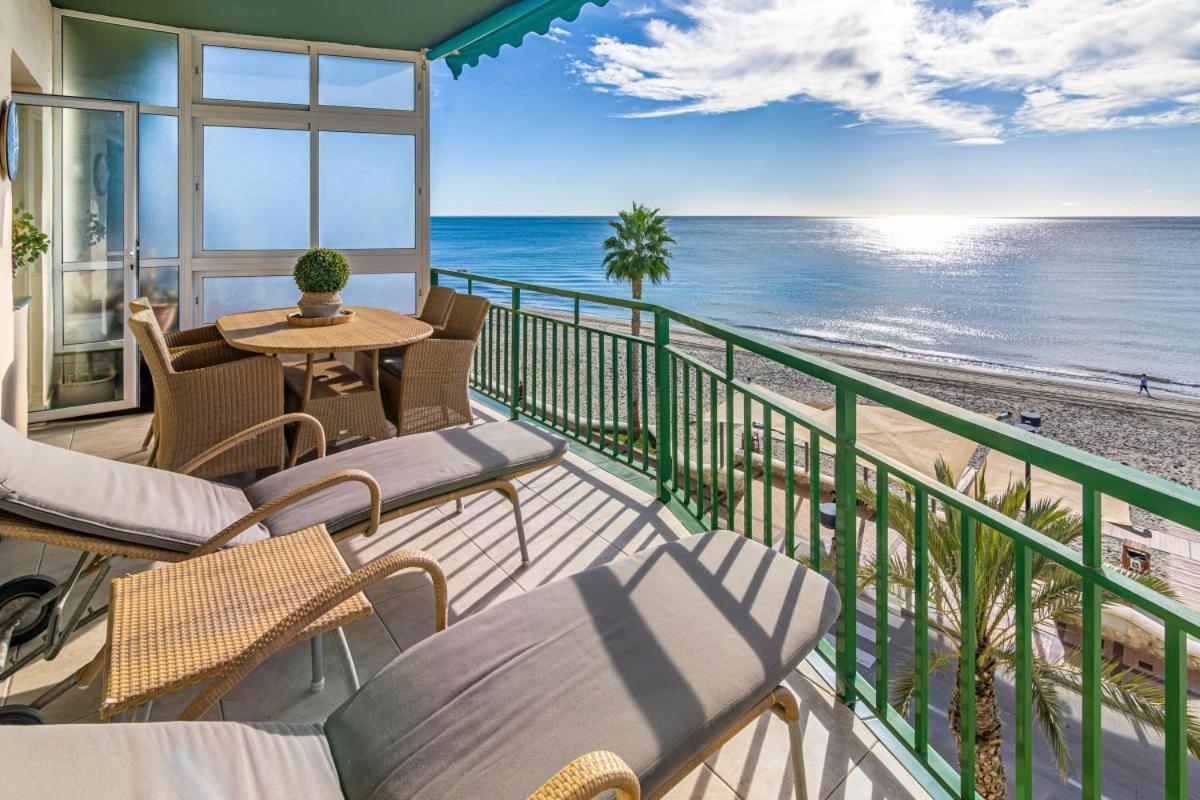 Cozy 2 Bedroom With Magic Sea View Appartement