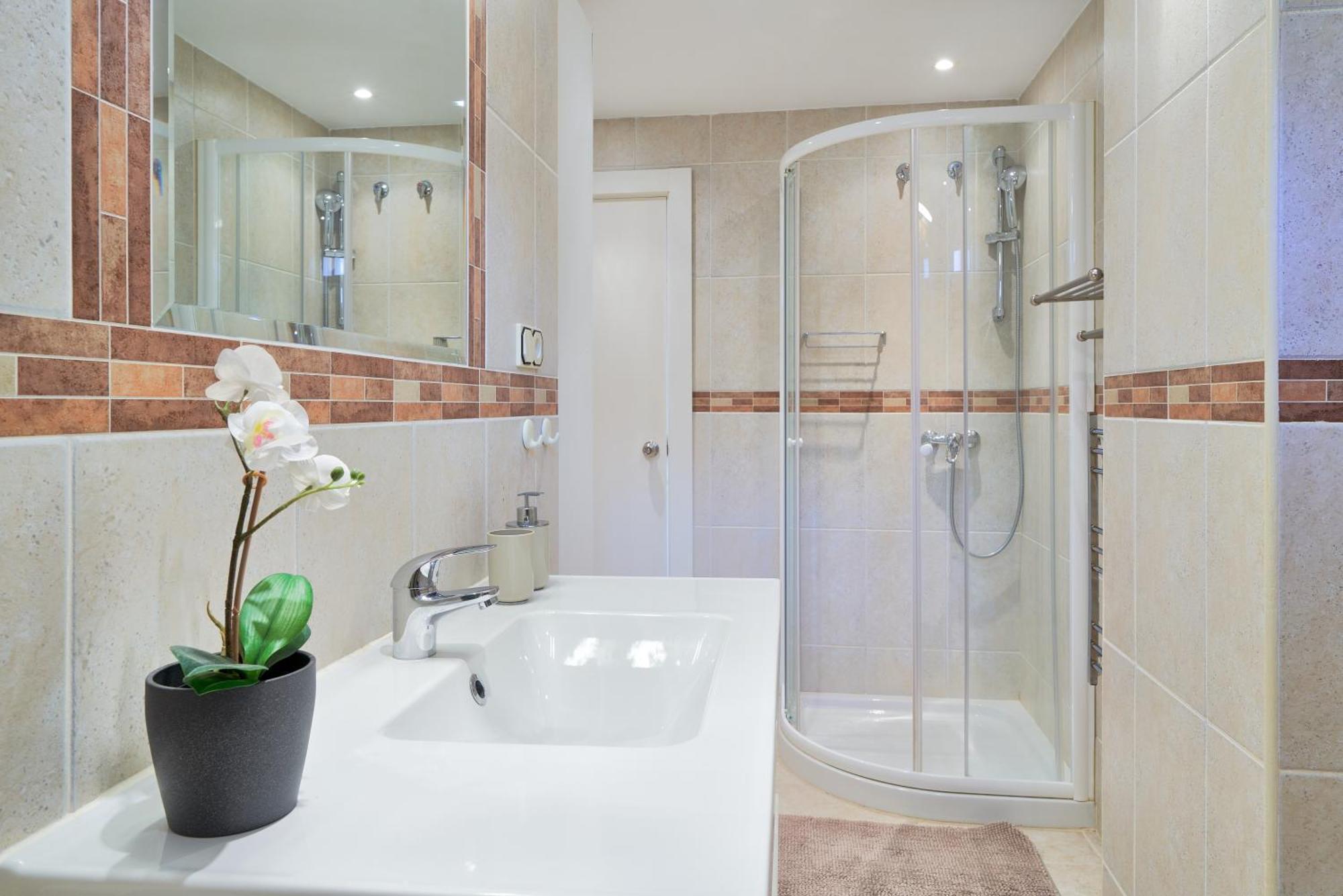 Appartement Cozy 2 Bedroom With Magic Sea View
