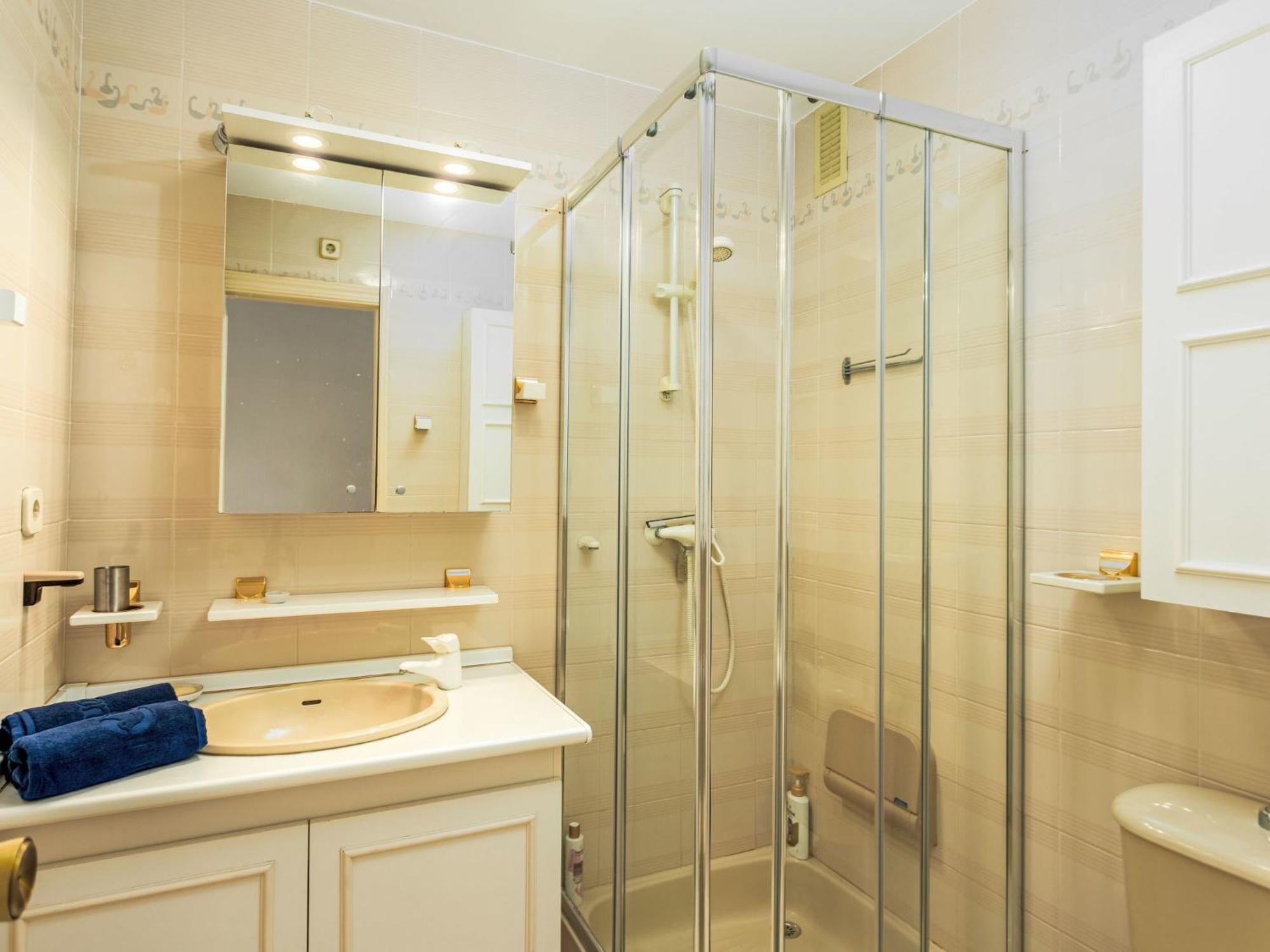Edificio El Rey-2 By Interhome Apartment