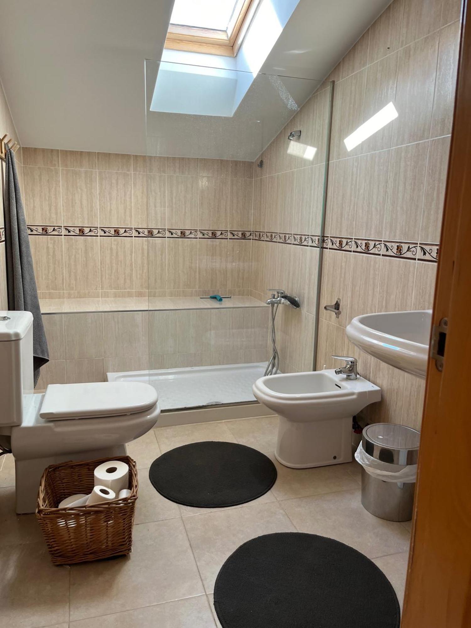 Apartment Spacious With 3 Bedrooms *