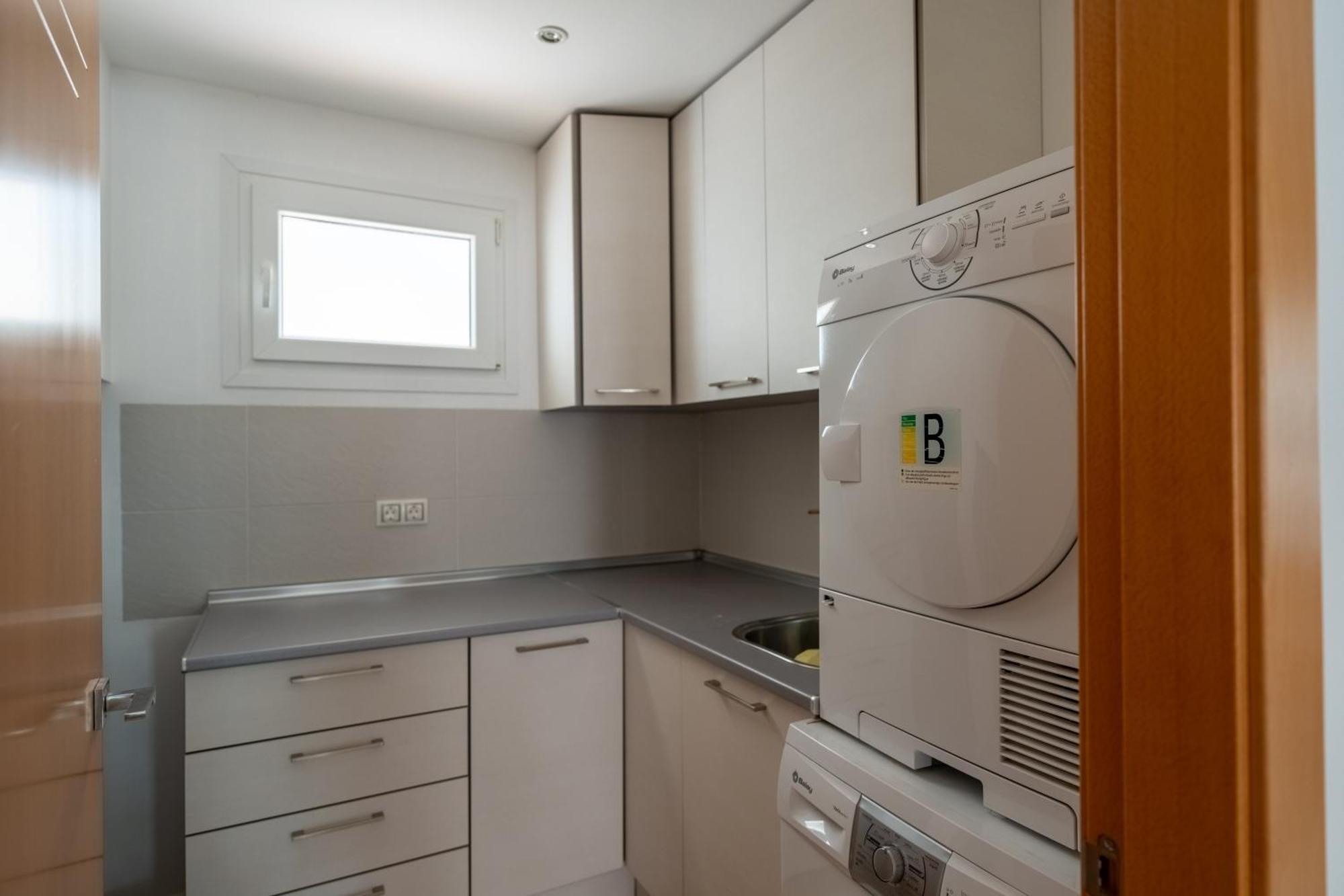 Spacious 3br With Pool And Sea Views - Hosted By Lapponia Villa