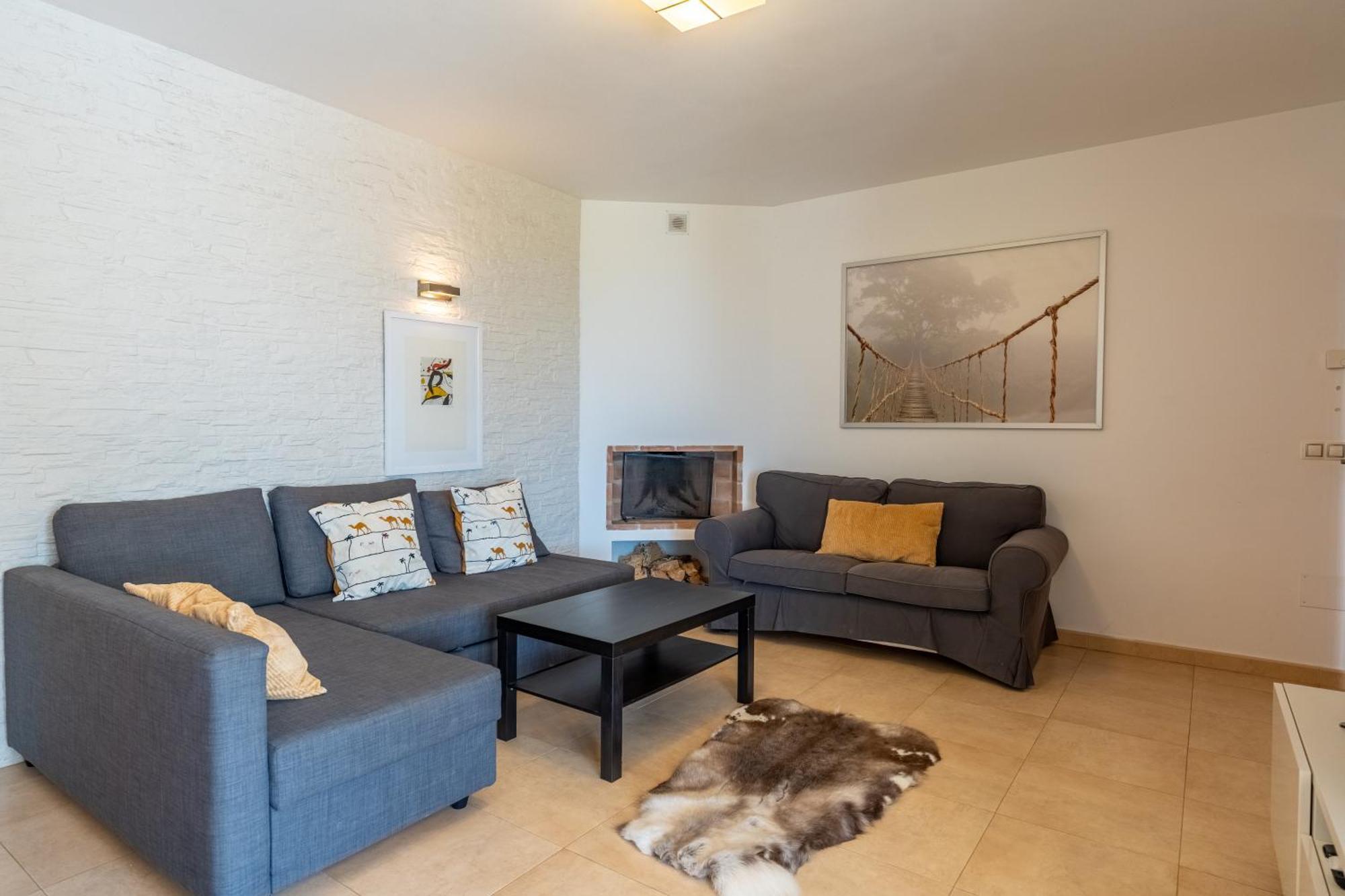 Spacious 3br With Pool And Sea Views - Hosted By Lapponia Villa