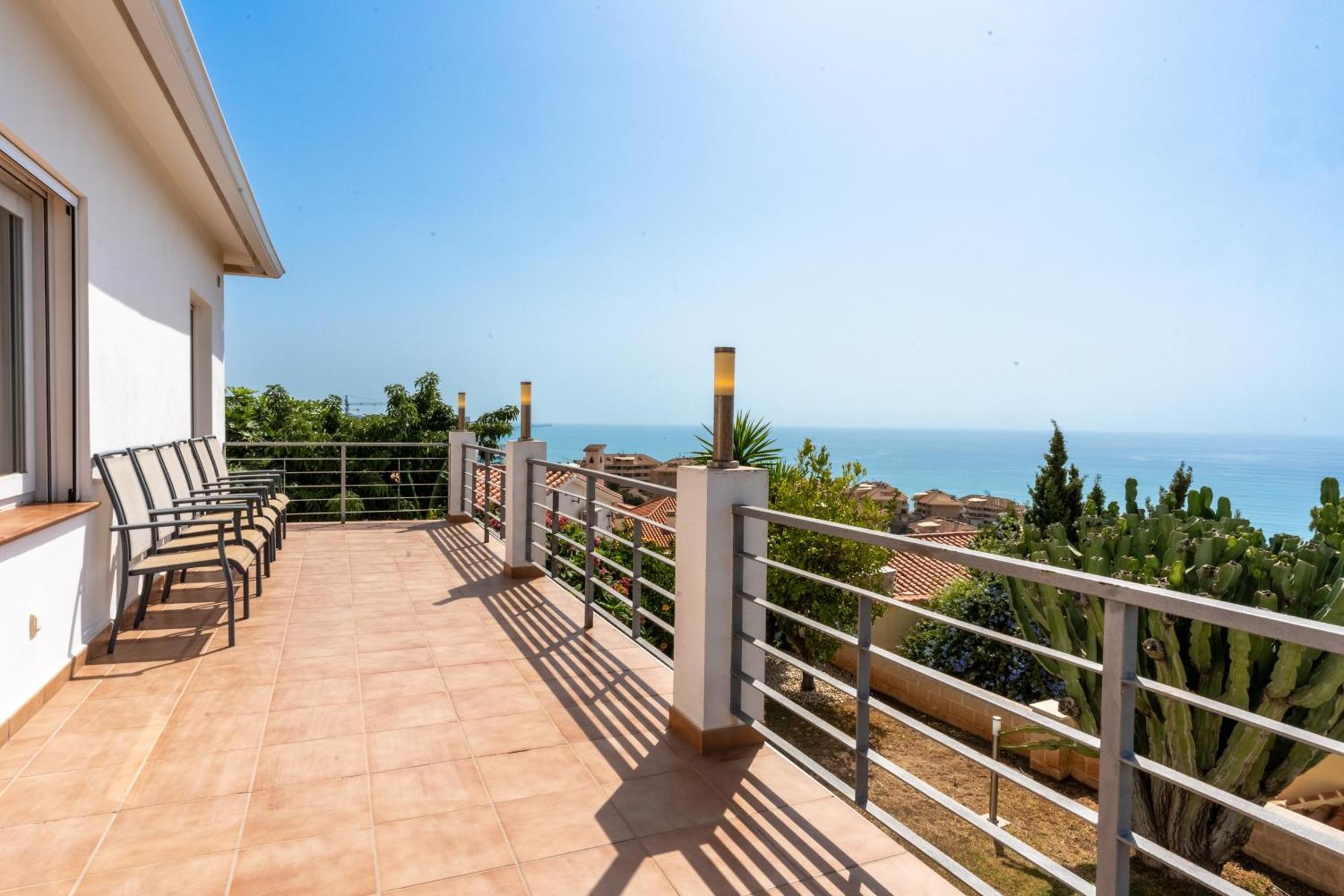 Villa Spacious 3br With Pool And Sea Views - Hosted By Lapponia *