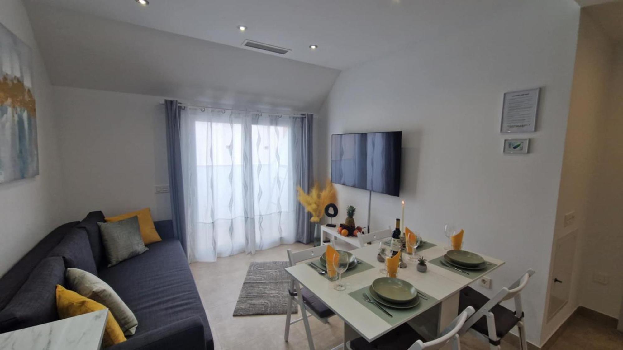 Seabreeze Haven - Winkler Apartment *