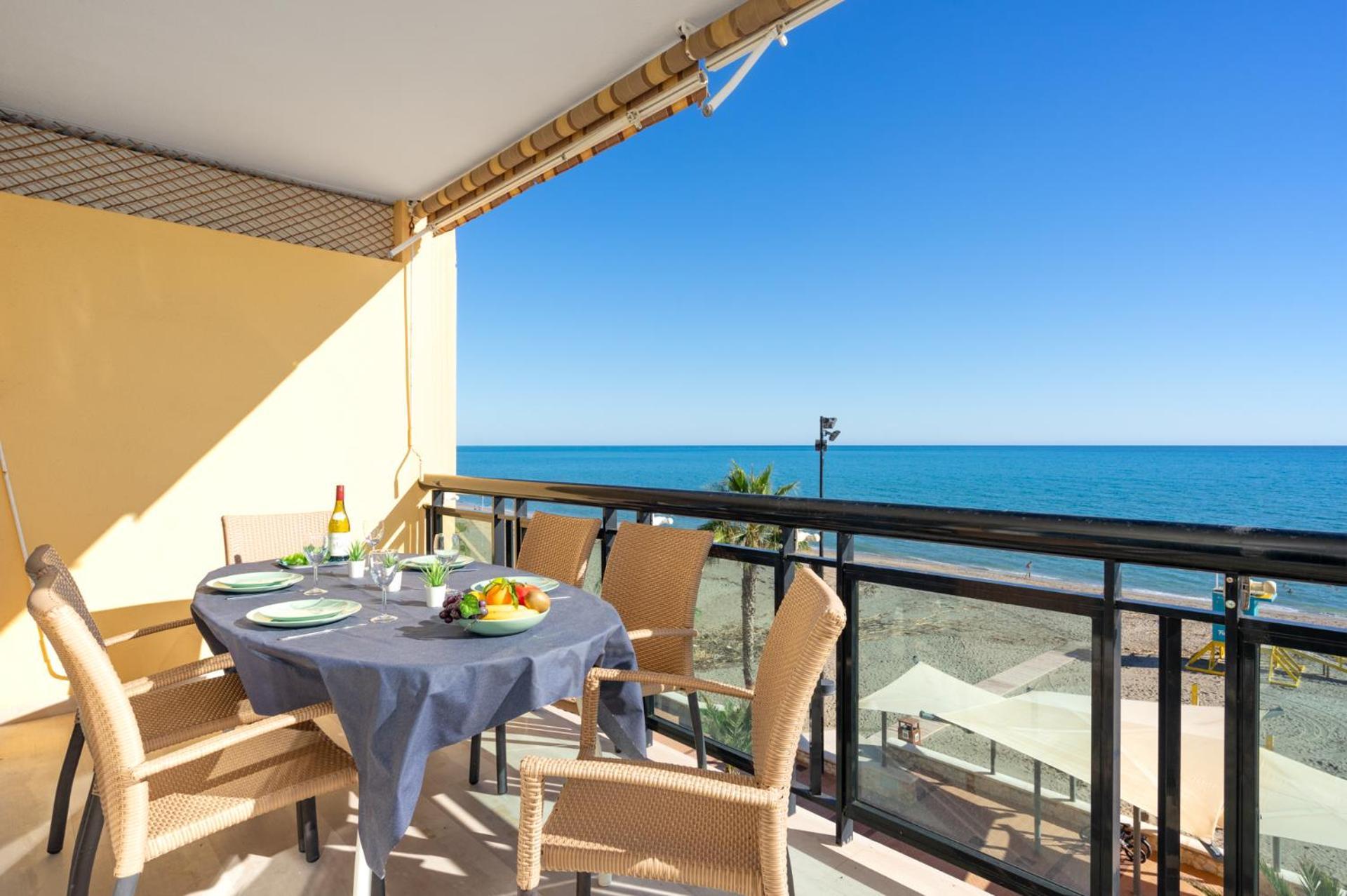 Appartement 3 Bedroom, Sea Front & Sea View, Plunge Pool Fuengirola