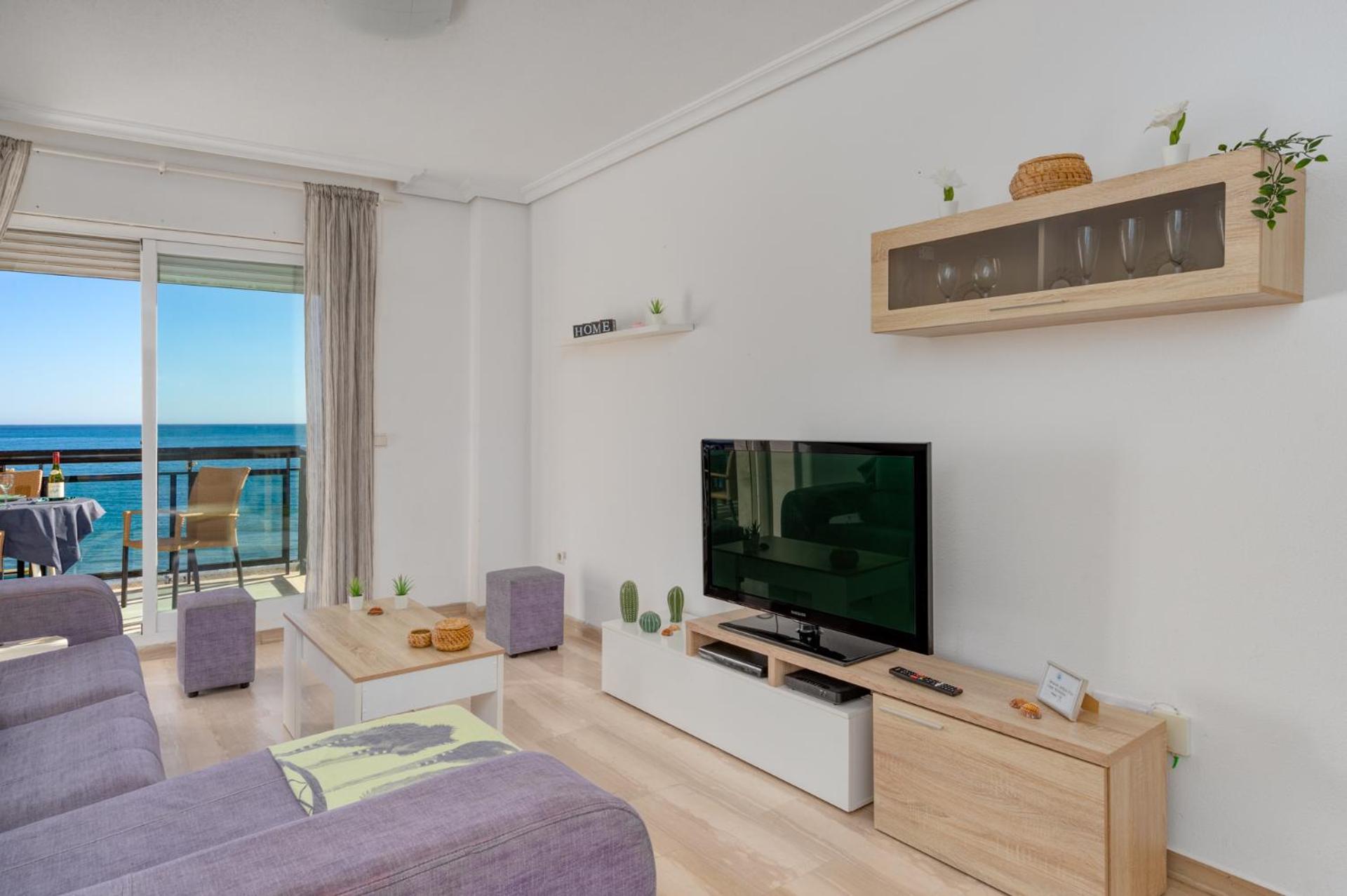 3 Bedroom, Sea Front & Sea View, Plunge Pool * Fuengirola