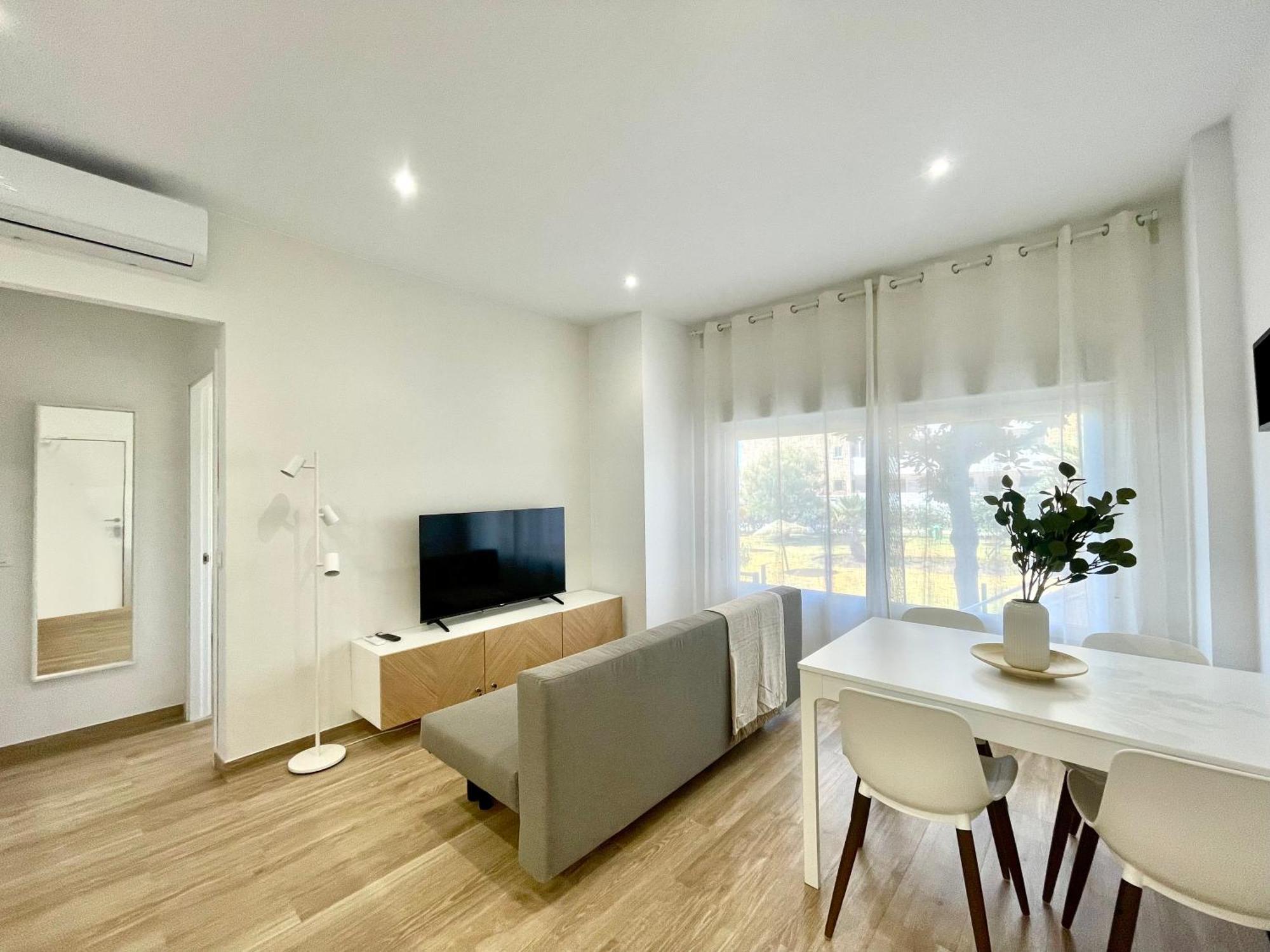 Suncoast Boliches Apartment *