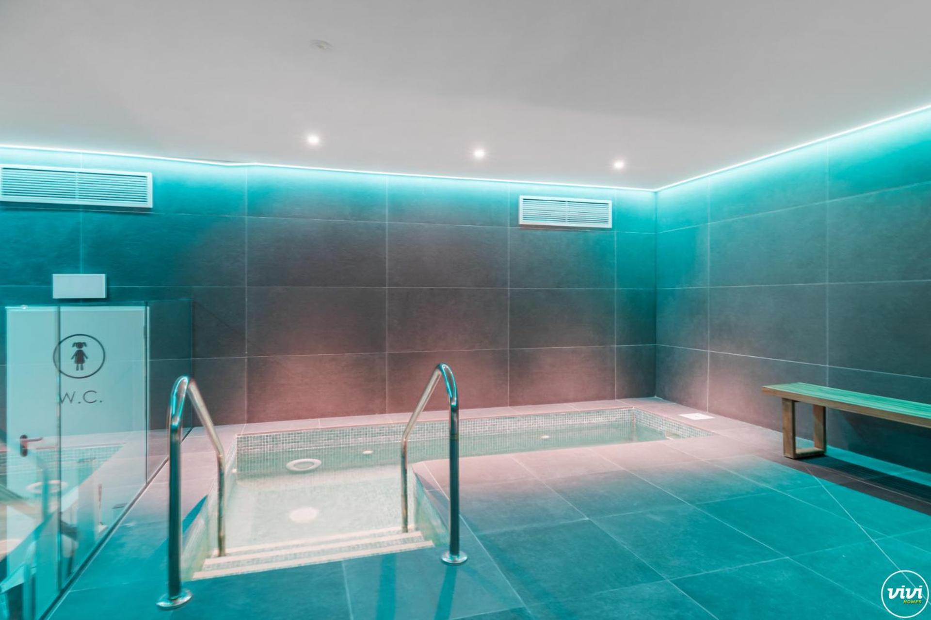 Vivi Homes - Serena Pool, Cinema, Gym & Apartment Fuengirola