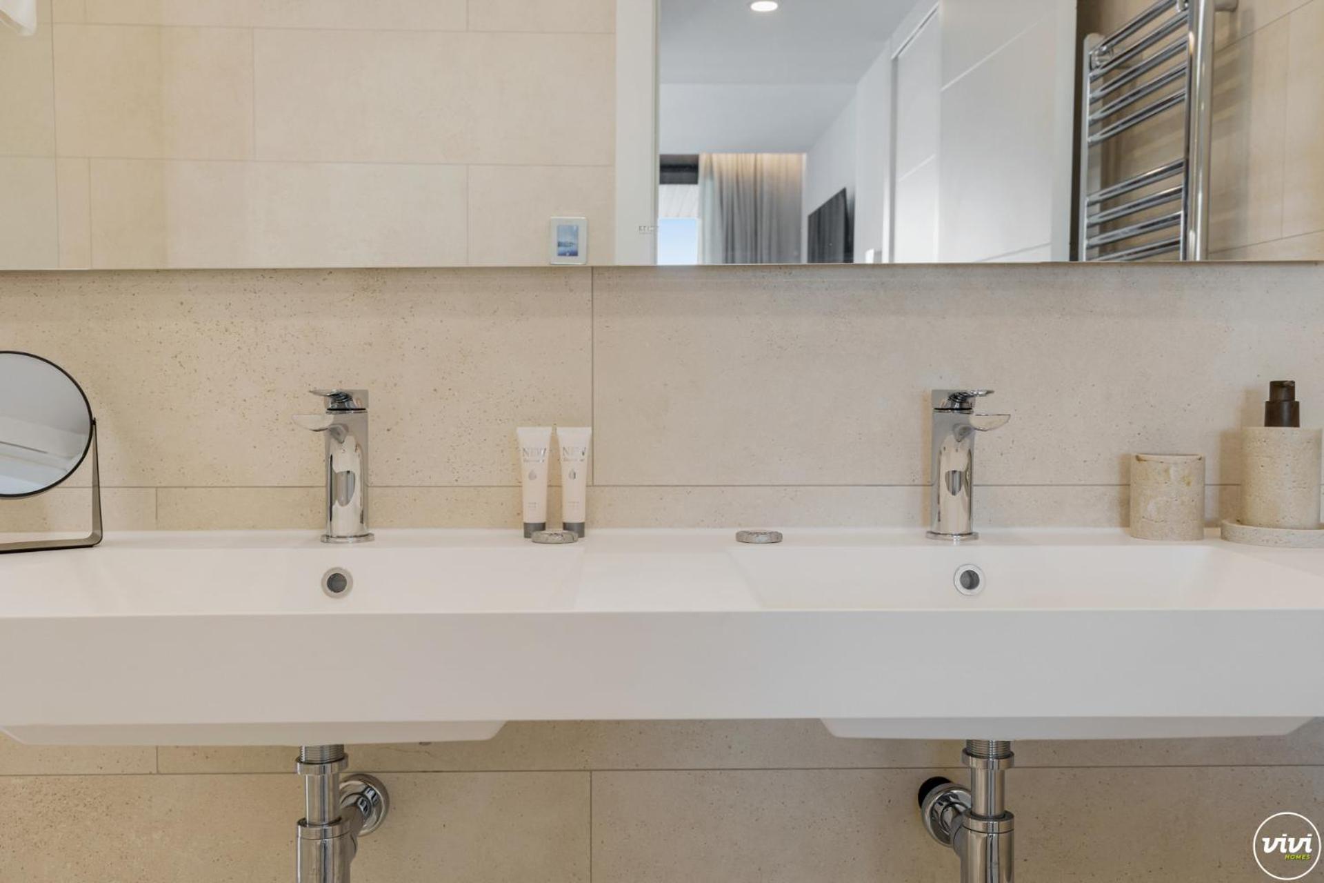 Apartment Vivi Homes - Serena Pool, Cinema, Gym &