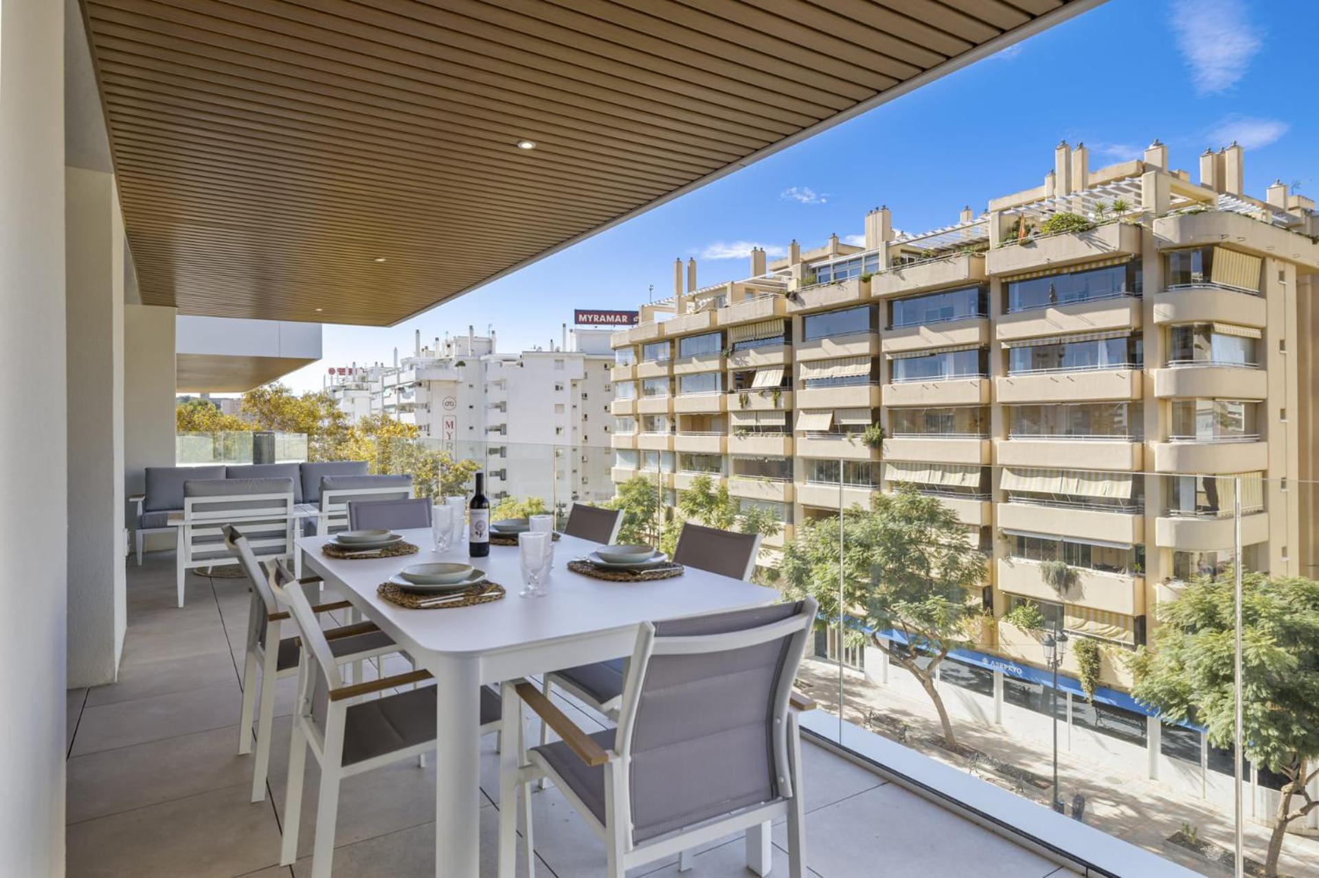 Vivi Homes - Serena Pool, Cinema, Gym & Apartment