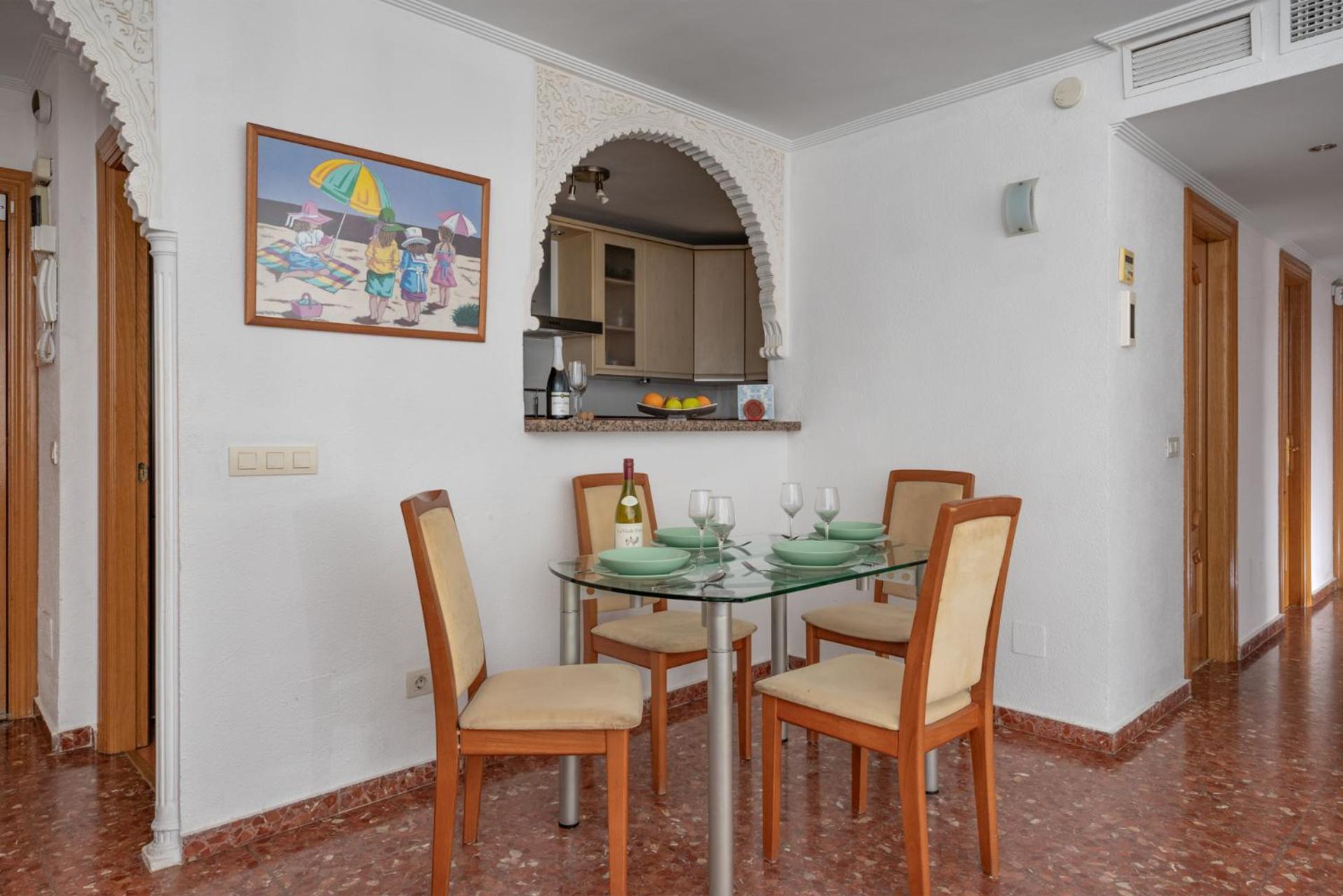 Beachfront, Two Bed- & Bathrooms, Private Parking