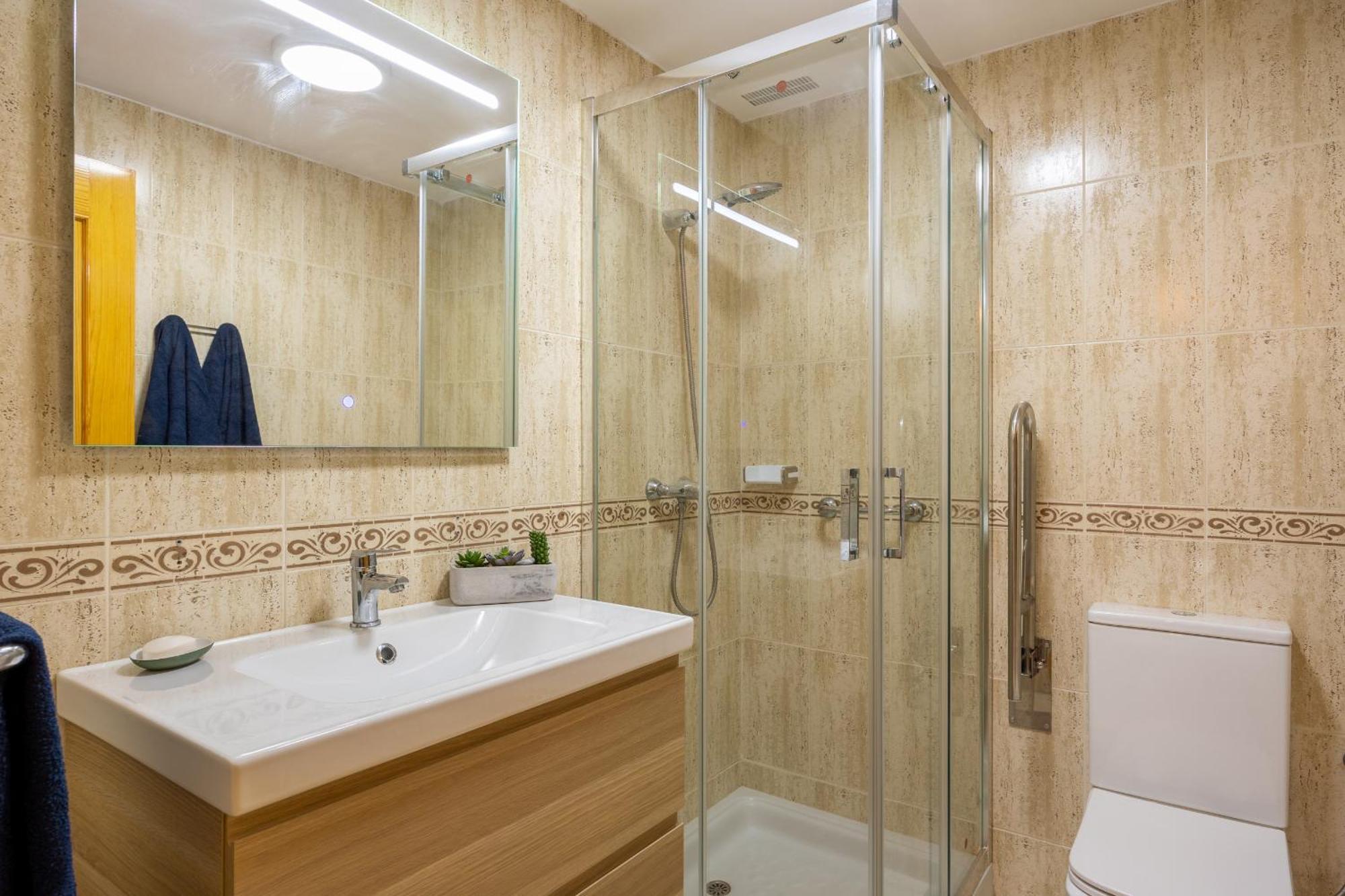 Apartment Ninfa - Wifi, Piscina, A/c, Lavadora, Silla De Ruedas Bienvenidas