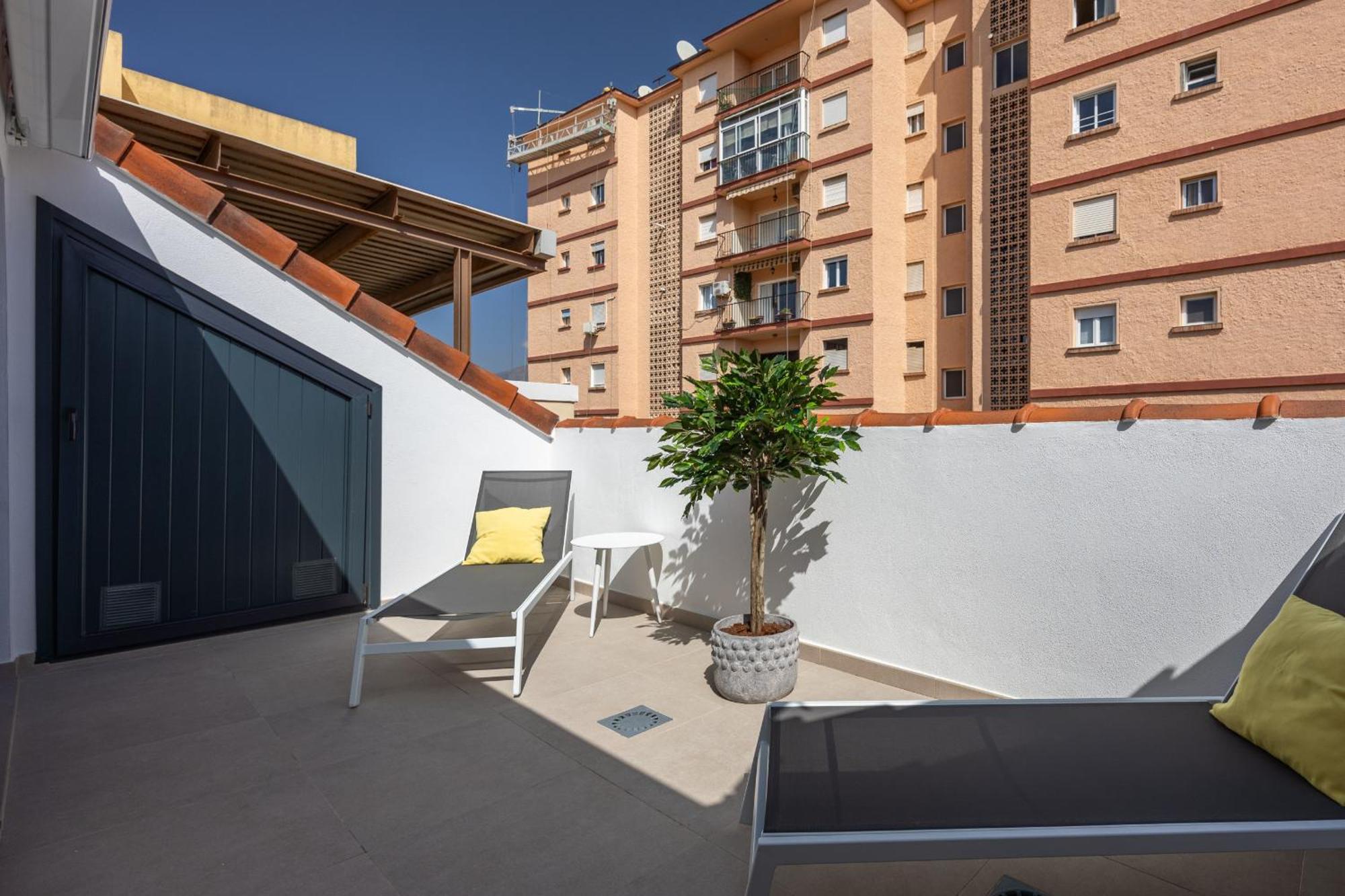 Atico Avenida Edf. Cayetana Fuengirola