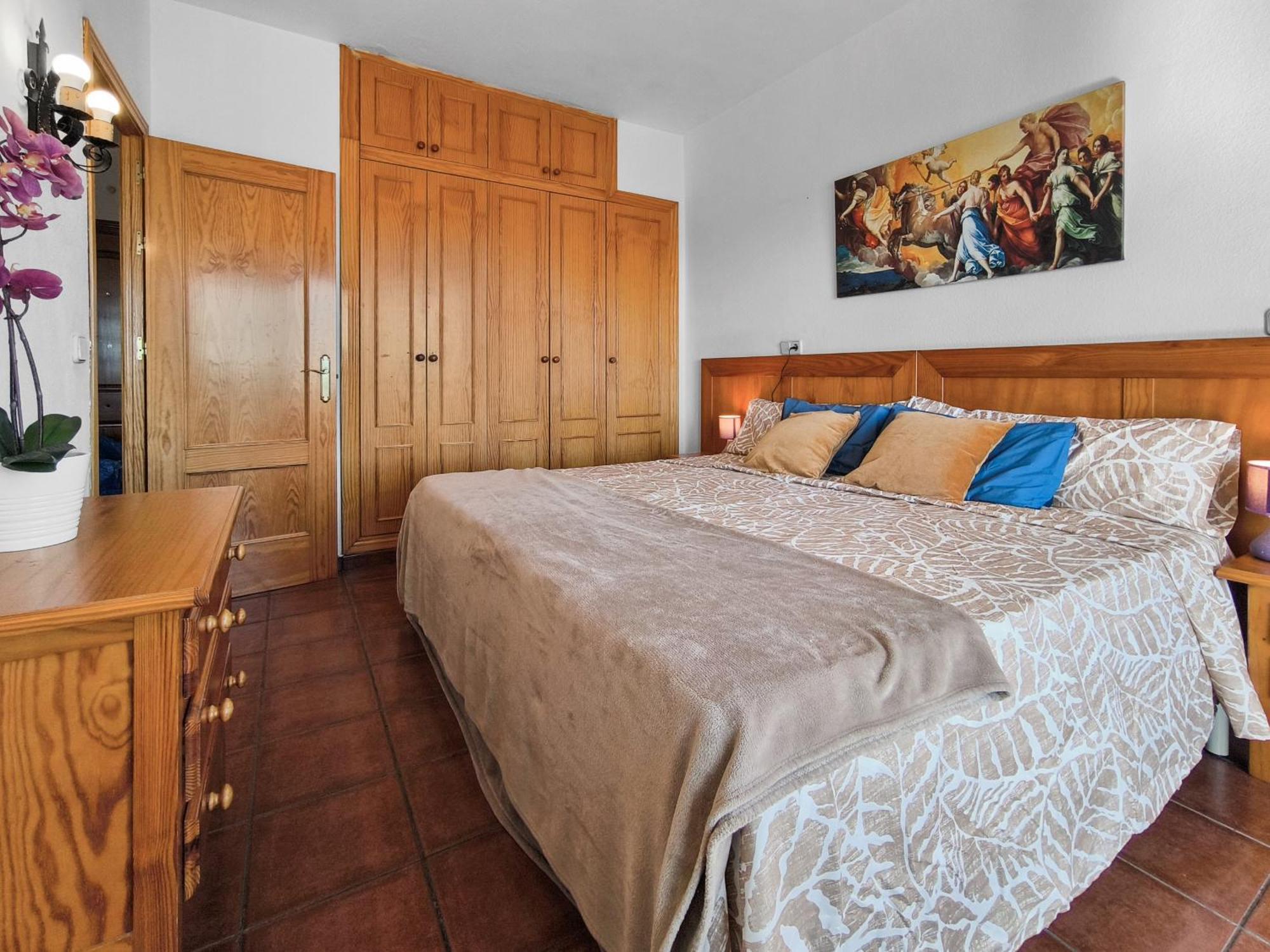 Vitvi -- Ronda3-planta 16-king Size Bed Apartment *