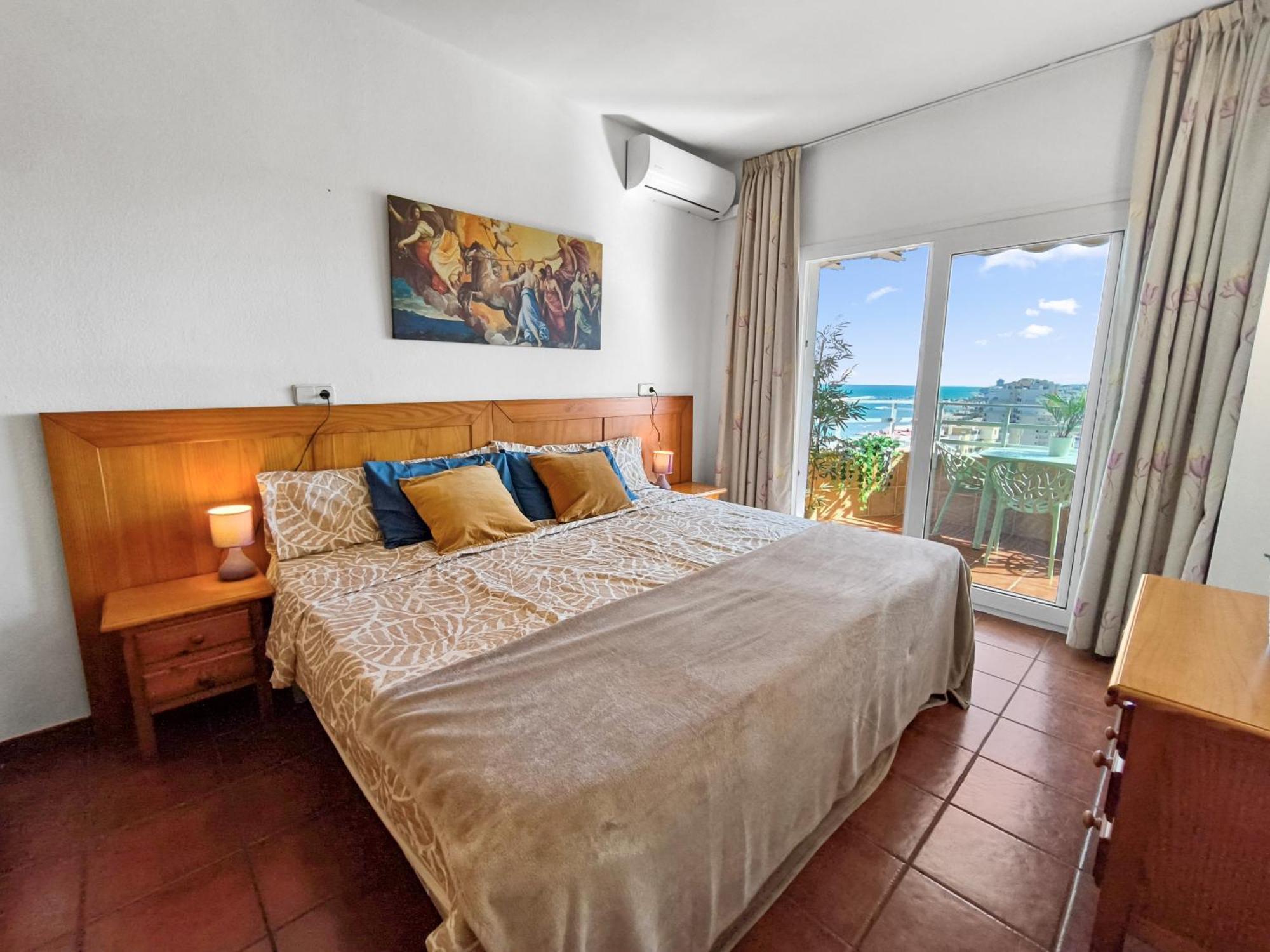 Vitvi -- Ronda3-planta 16-king Size Bed Apartment *