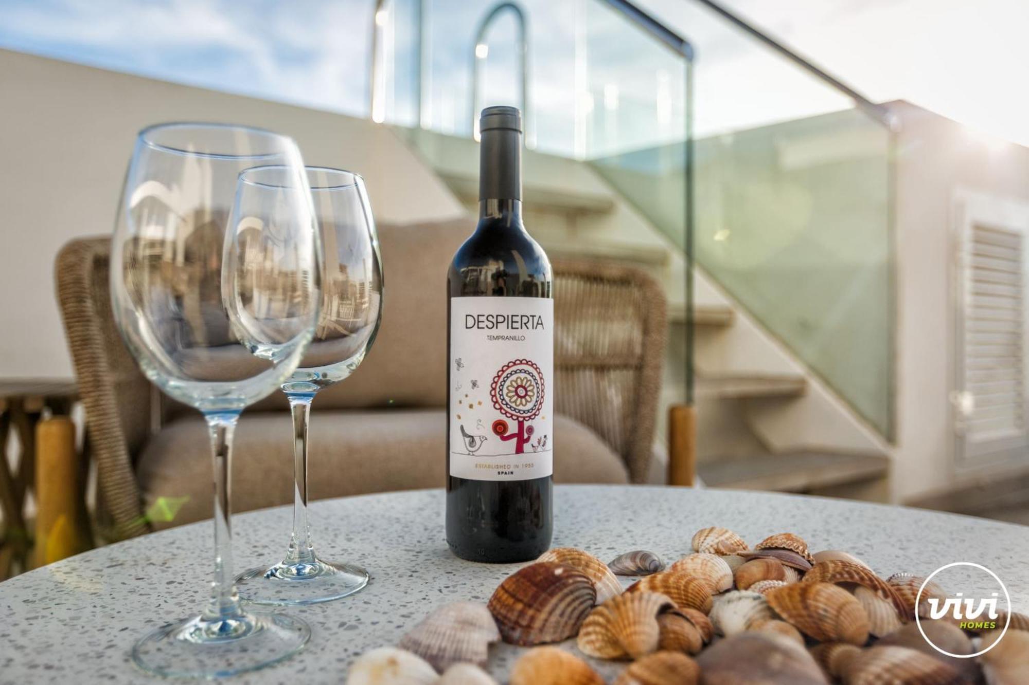 Vivi Homes - Diamond Pool, Gym, Terrace & Sea View * Fuengirola