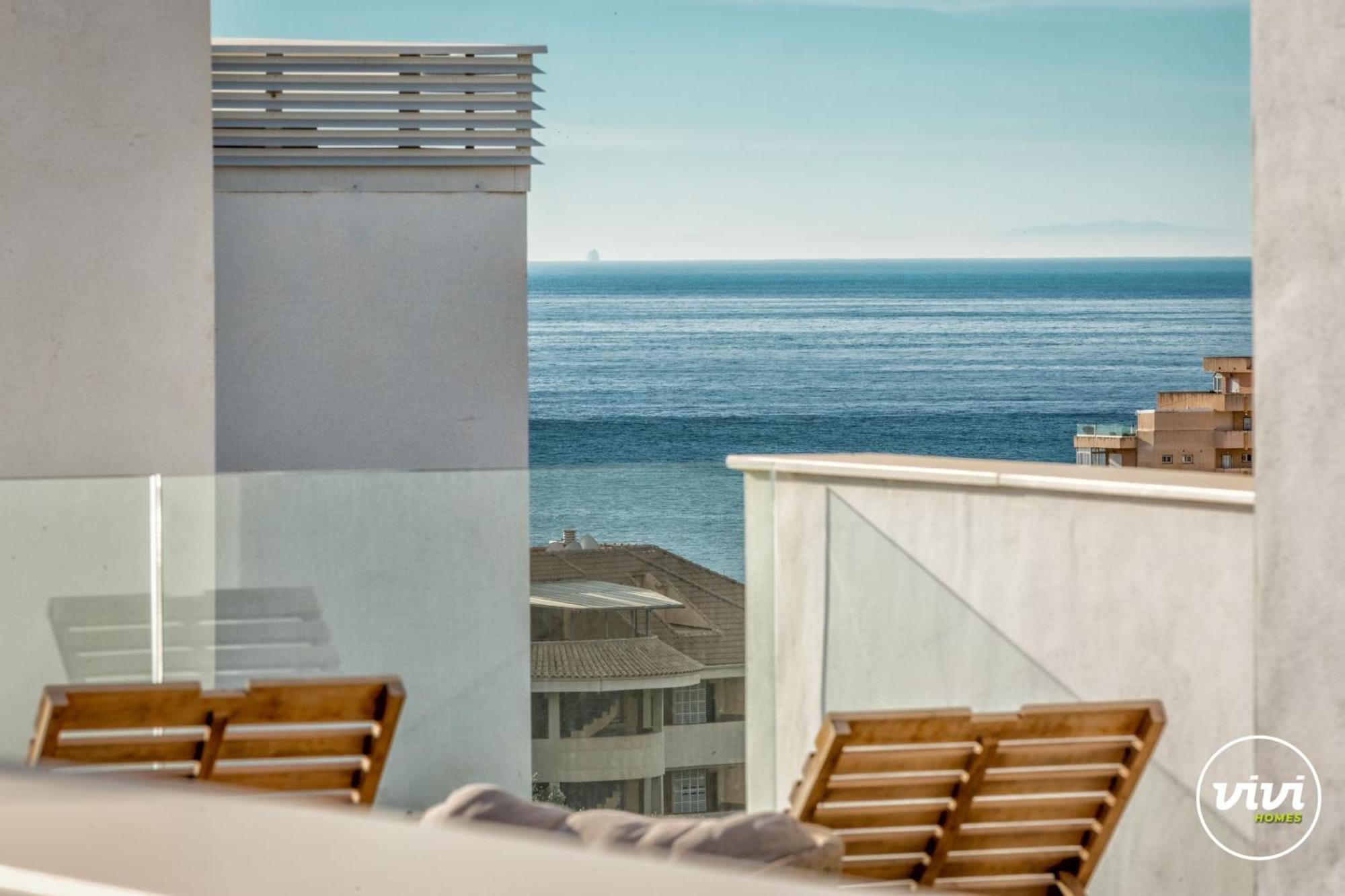 Vivi Homes - Diamond Pool, Gym, Terrace & Sea View Apartment Fuengirola