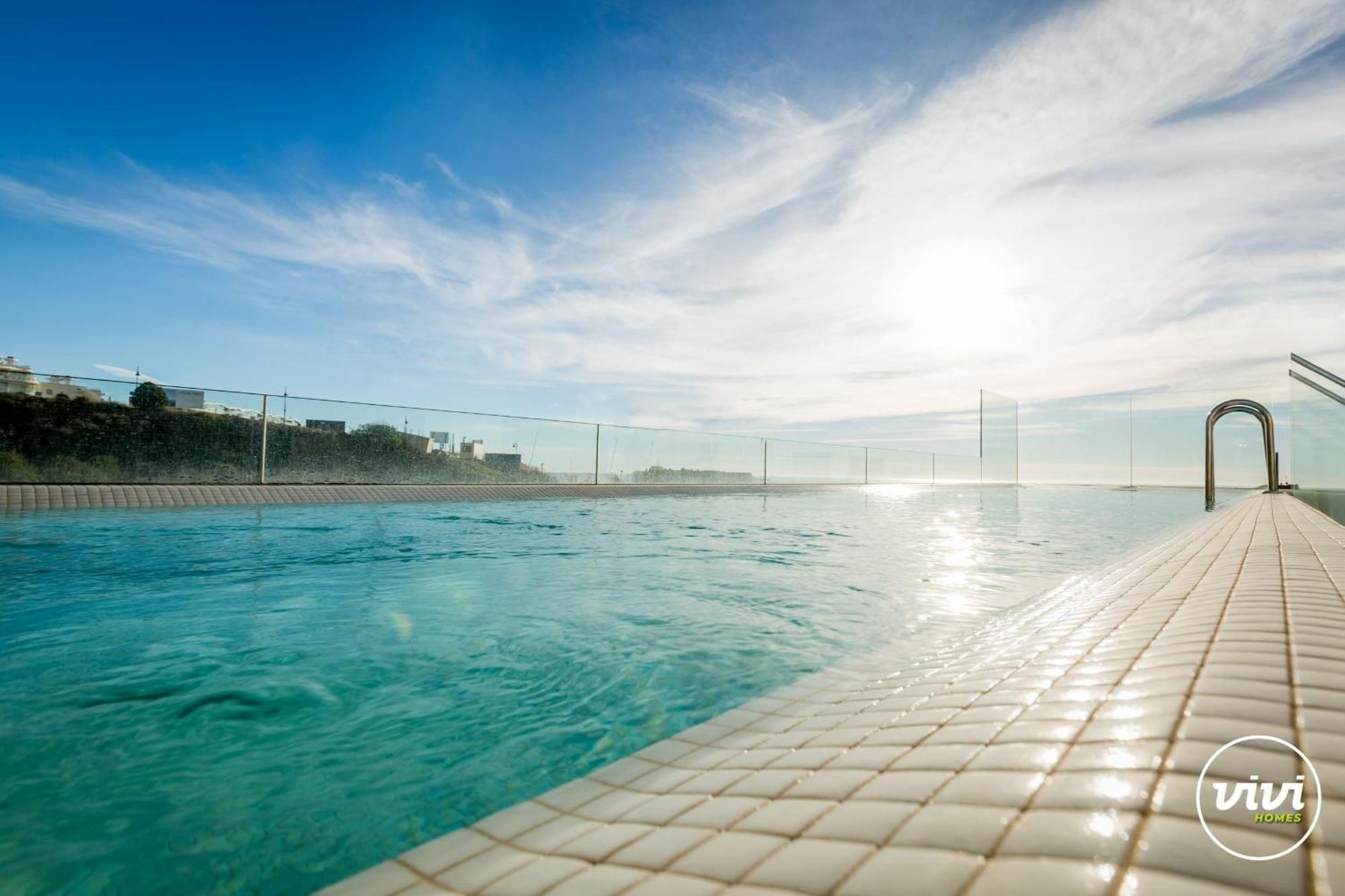 Vivi Homes - Diamond Pool, Gym, Terrace & Sea View Fuengirola