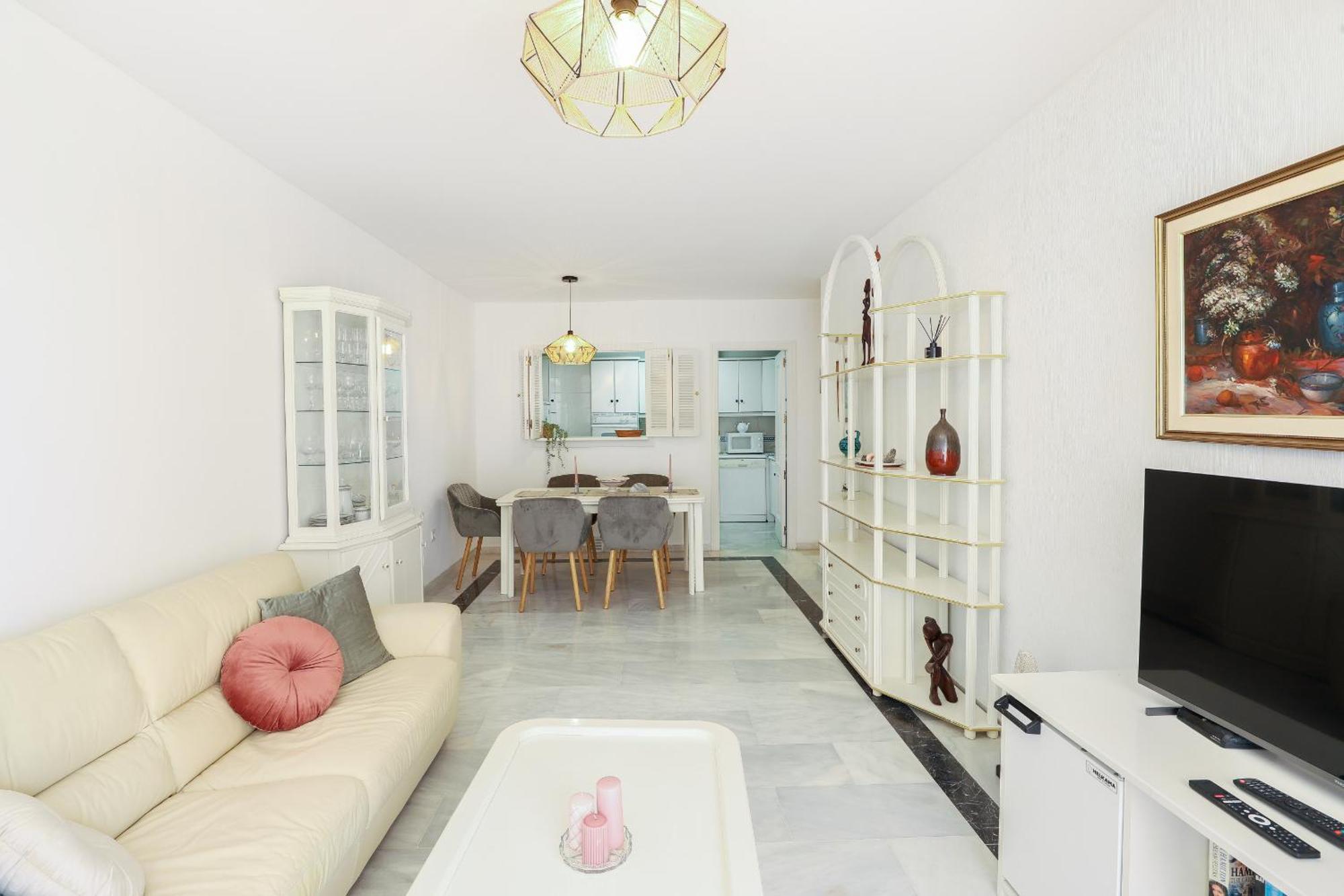 Apartment Beachfront - Dona Sofia
