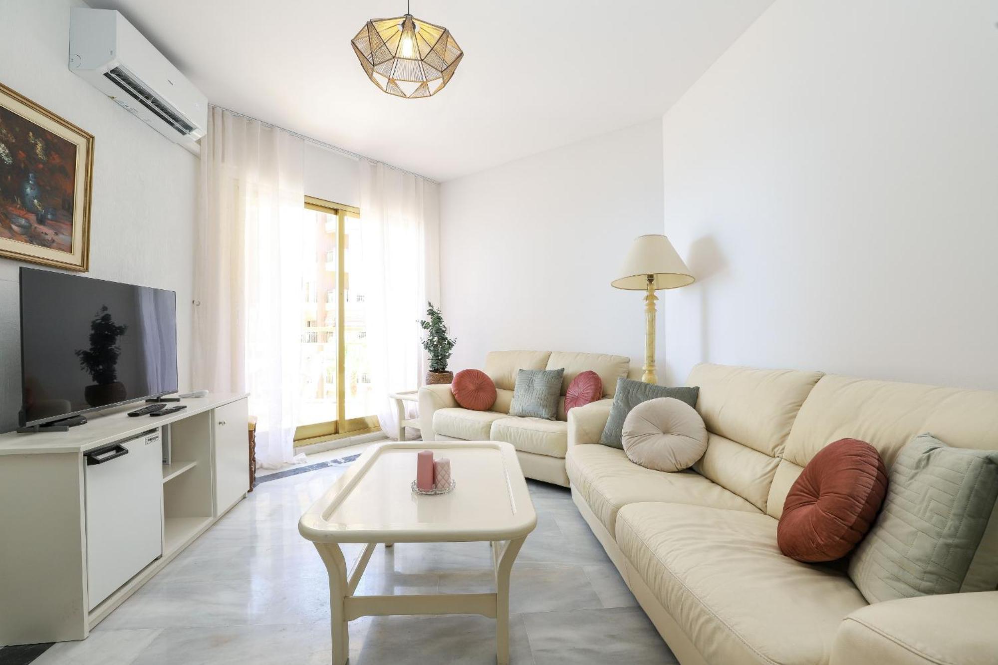 Beachfront - Dona Sofia * Fuengirola