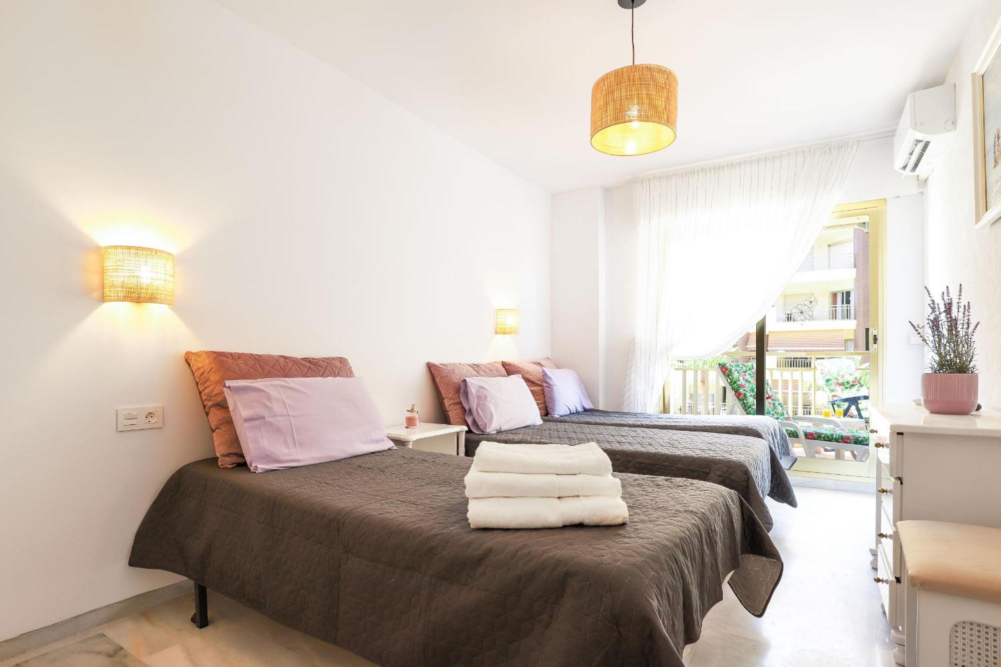 Beachfront - Dona Sofia Apartment Fuengirola