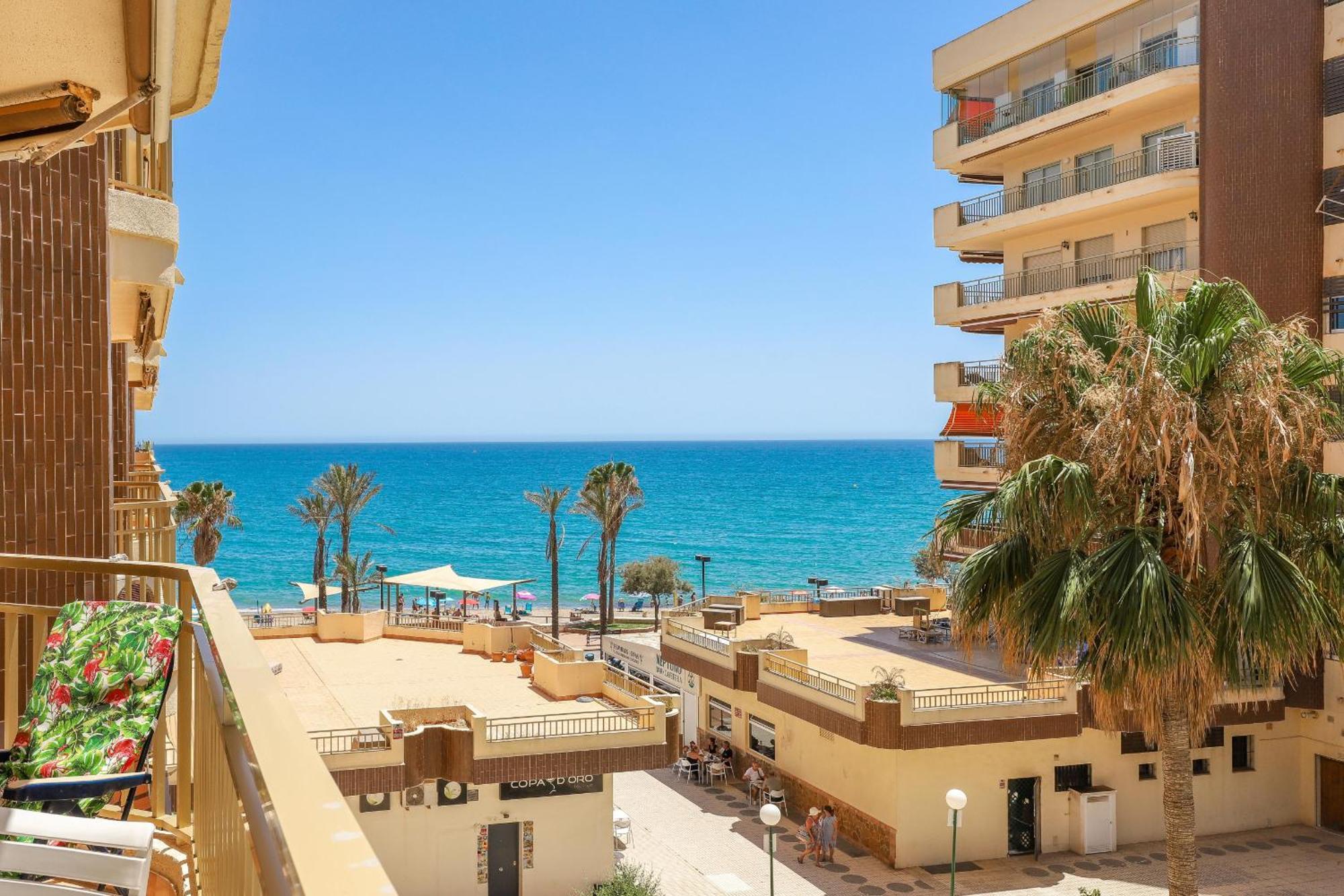 Beachfront - Dona Sofia * Fuengirola