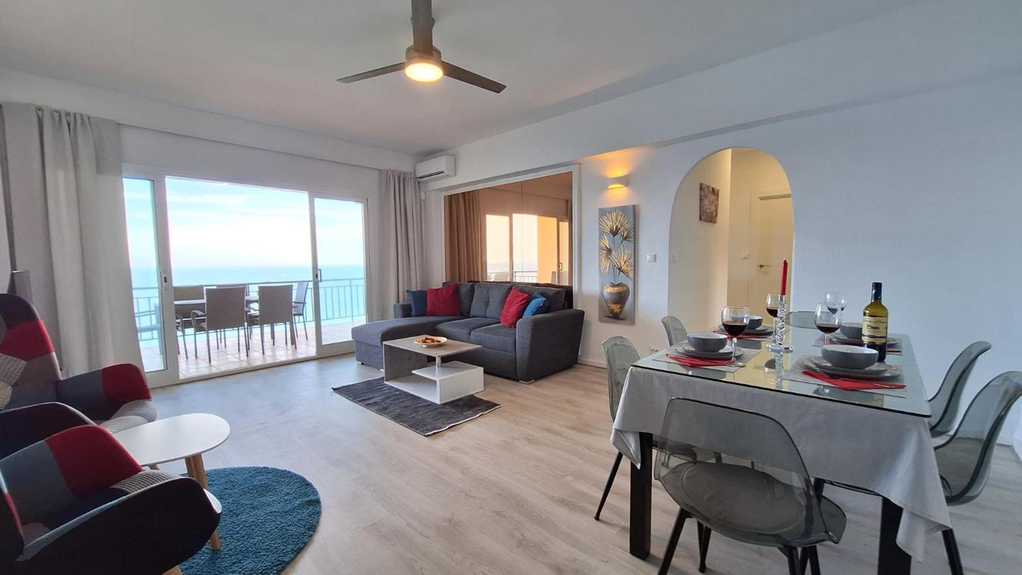 Front View 10th In Fuenghirola Apartment