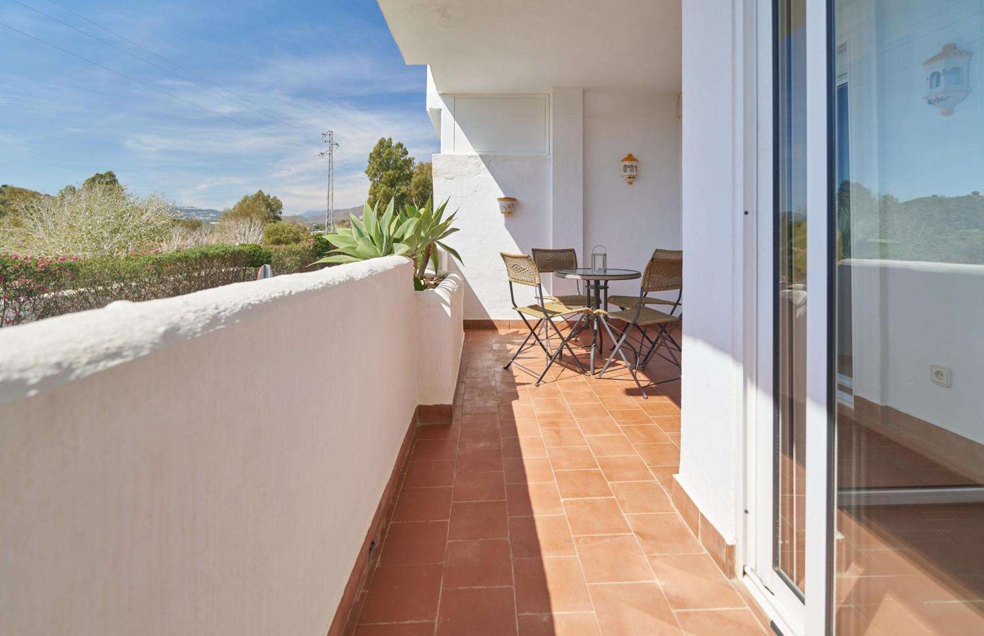 Apartamento For Golf In Mijas