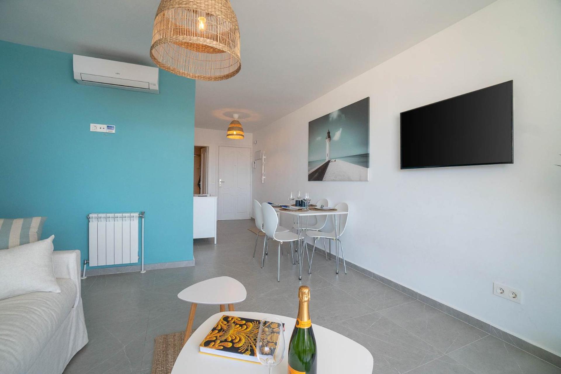 One Bedroom Next To The Port