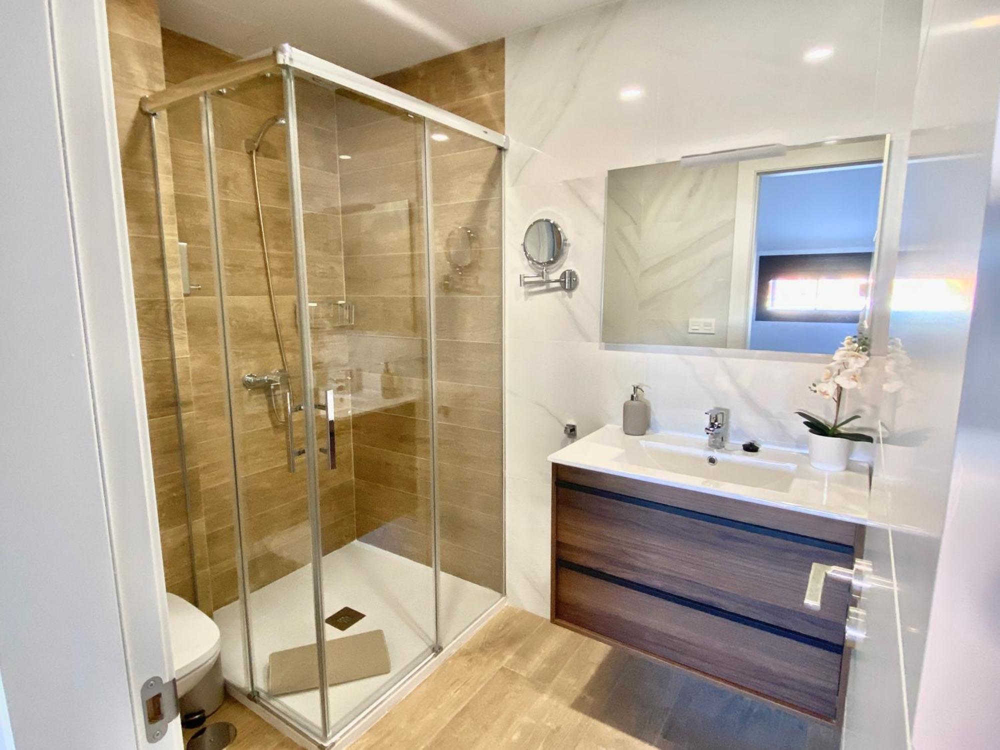 Aparthotel Luxury Penthouse With Pool Near