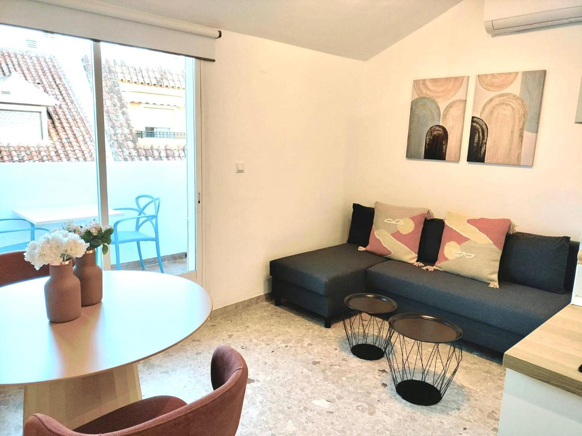 Huoneisto Cano Penthouse, Terrace & 2 Min To The By 10tosea