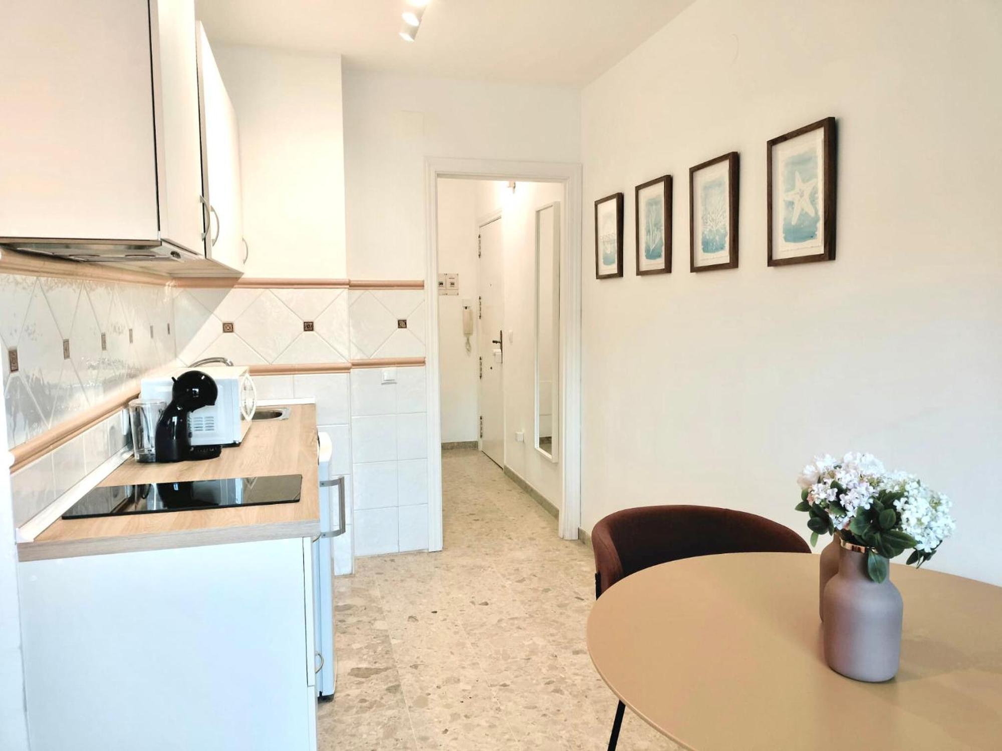 Huoneisto Cano Penthouse, Terrace & 2 Min To The By 10tosea *