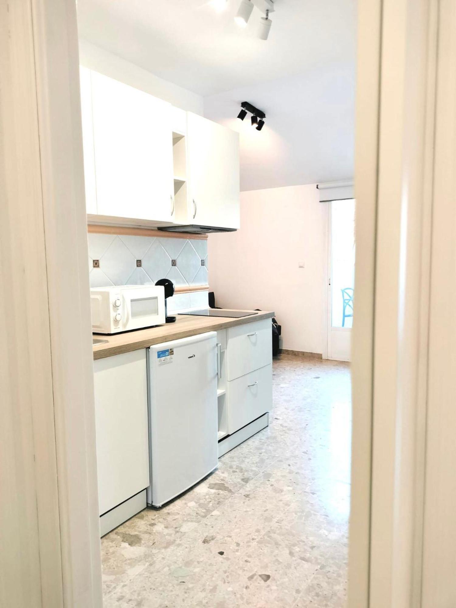 Huoneisto Cano Penthouse, Terrace & 2 Min To The By 10tosea Fuengirola