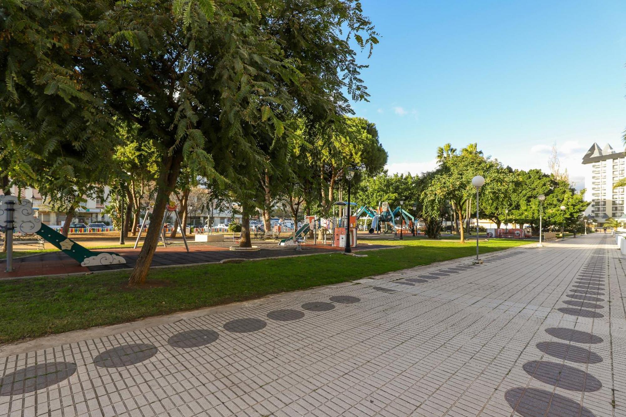 Beachfront - Dona Sofia * Fuengirola