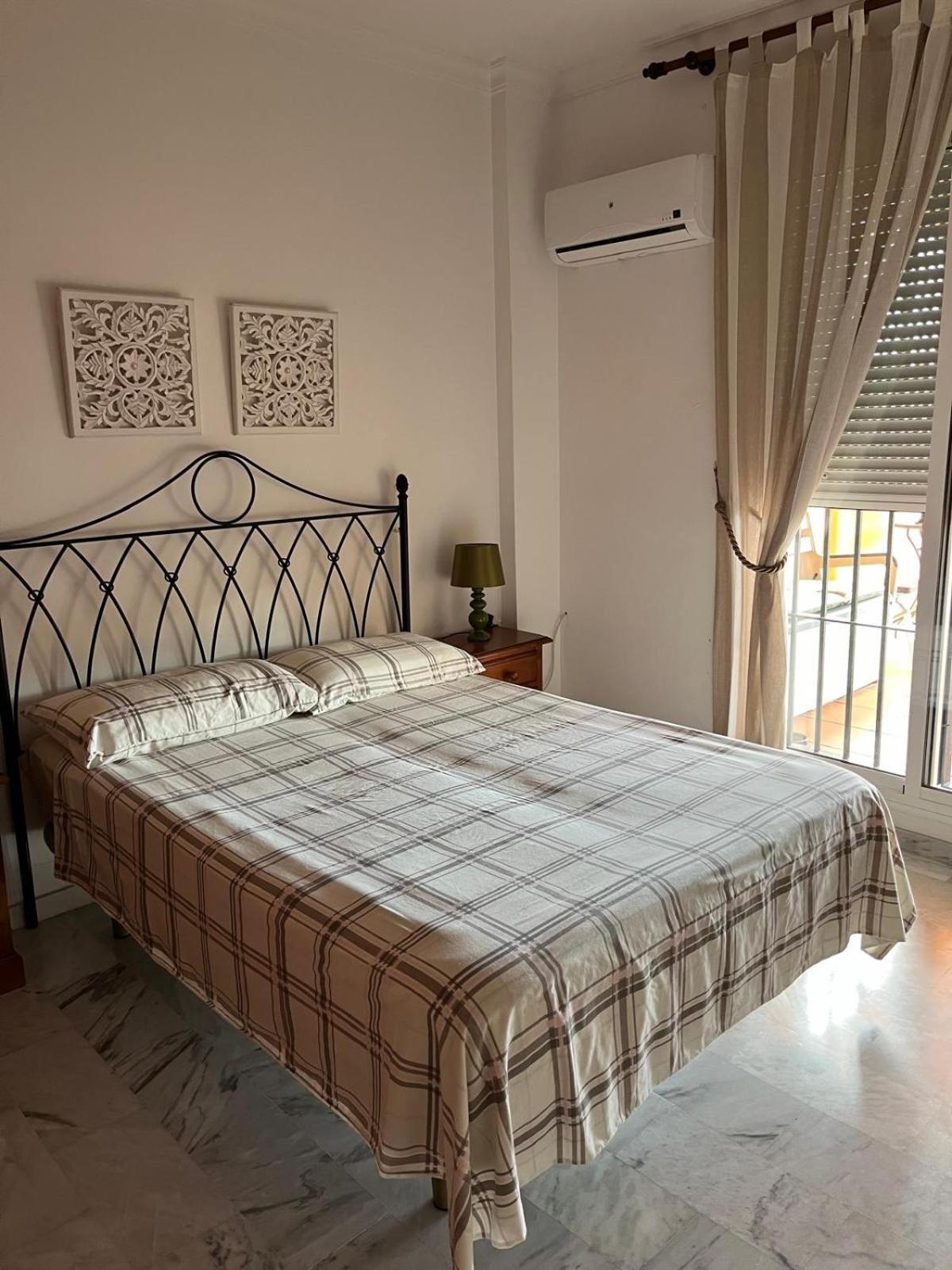 En Mijas Costa, Alta Loma Apartment