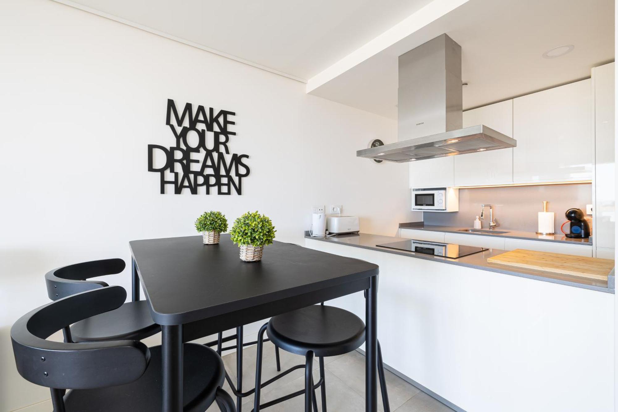 Sea Breeze Apartment