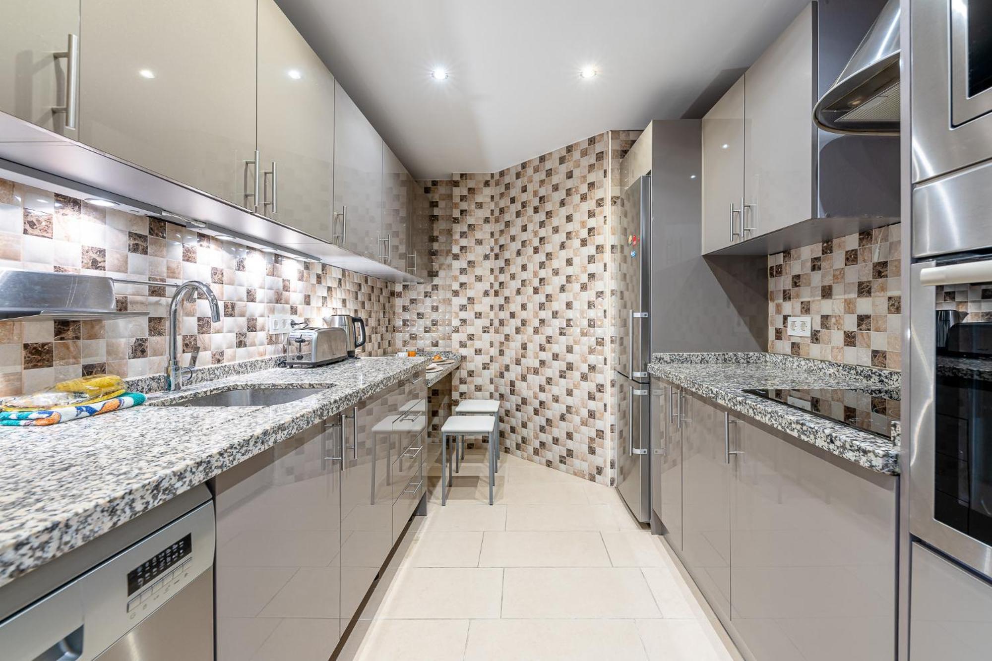 Apartment 797 - Espacioso Piso En El Higueron *