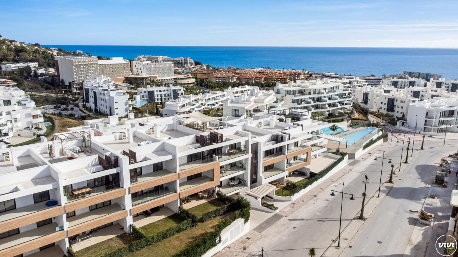 Vivi Homes - Aurelia Pool, Gym & Sea View * Fuengirola