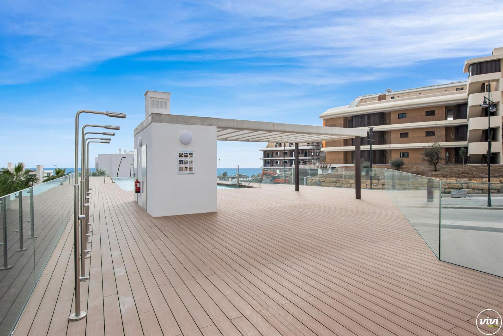 Vivi Homes - Aurelia Pool, Gym & Sea View *