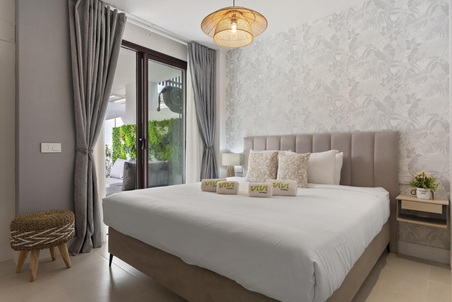 Apartment Vivi Homes - Aurelia Pool, Gym & Sea View *