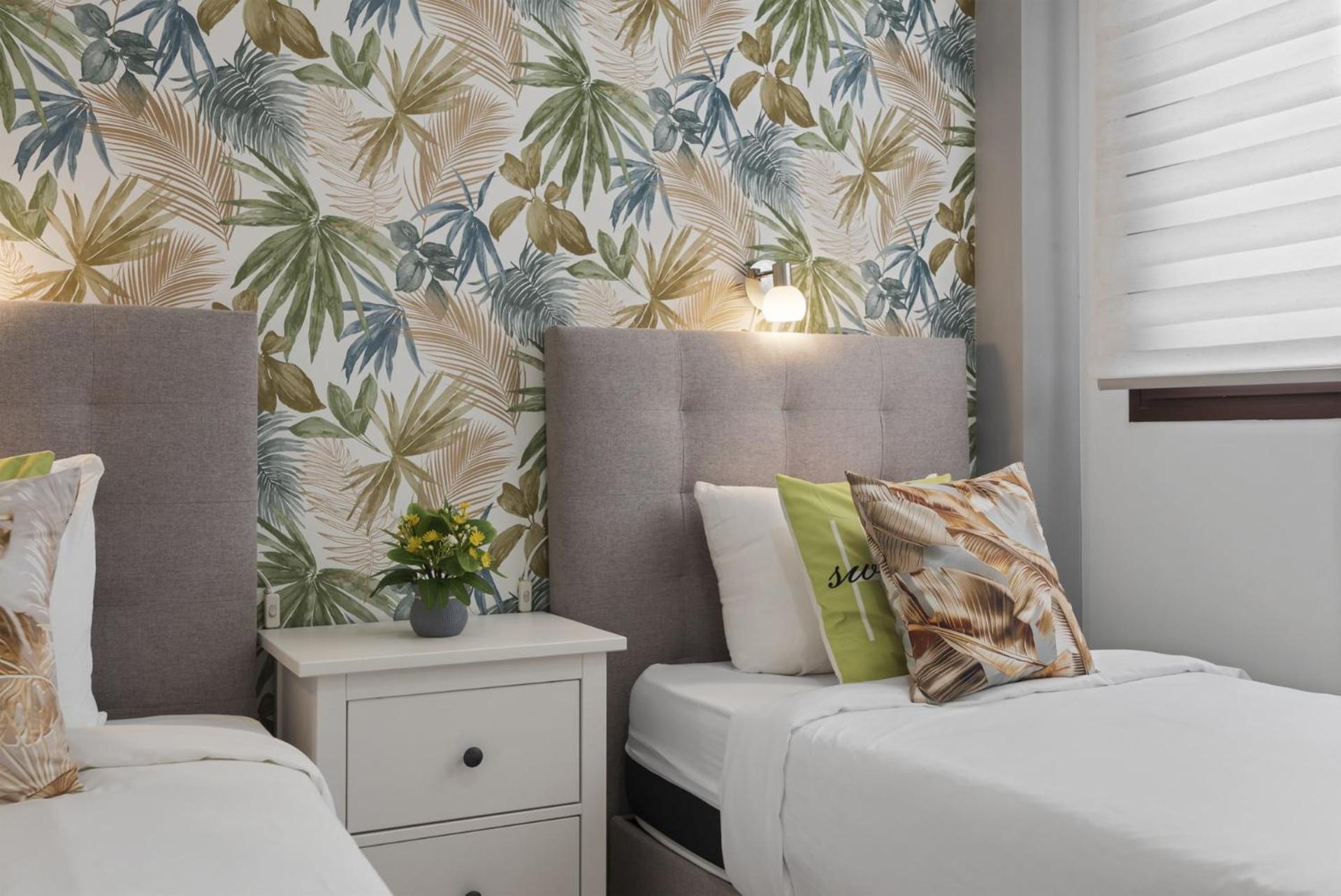 Vivi Homes - Aurelia Pool, Gym & Sea View Apartment