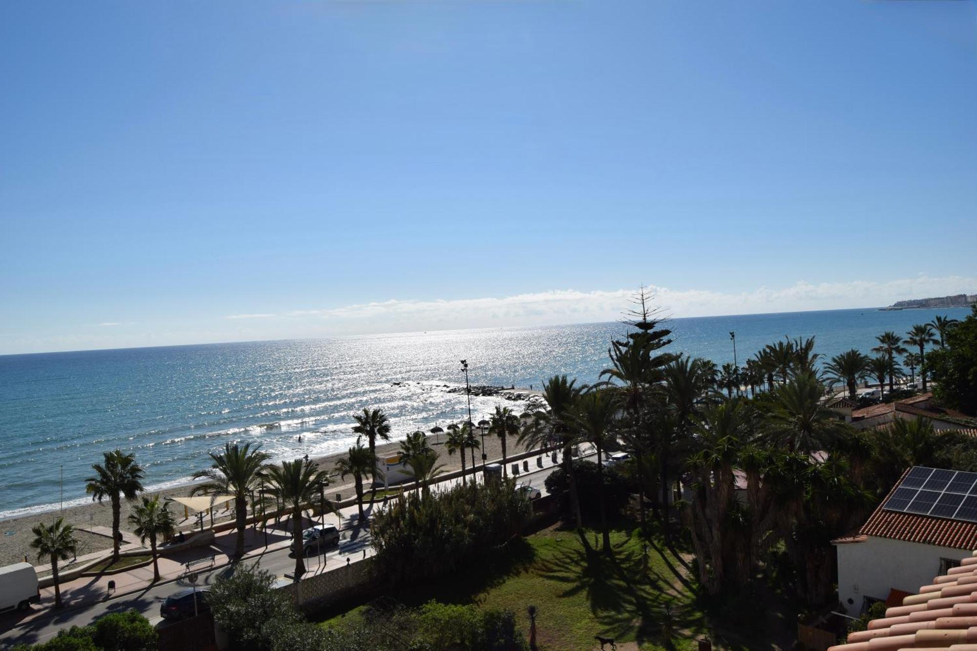 Beachfront Heaven - Carvajal *