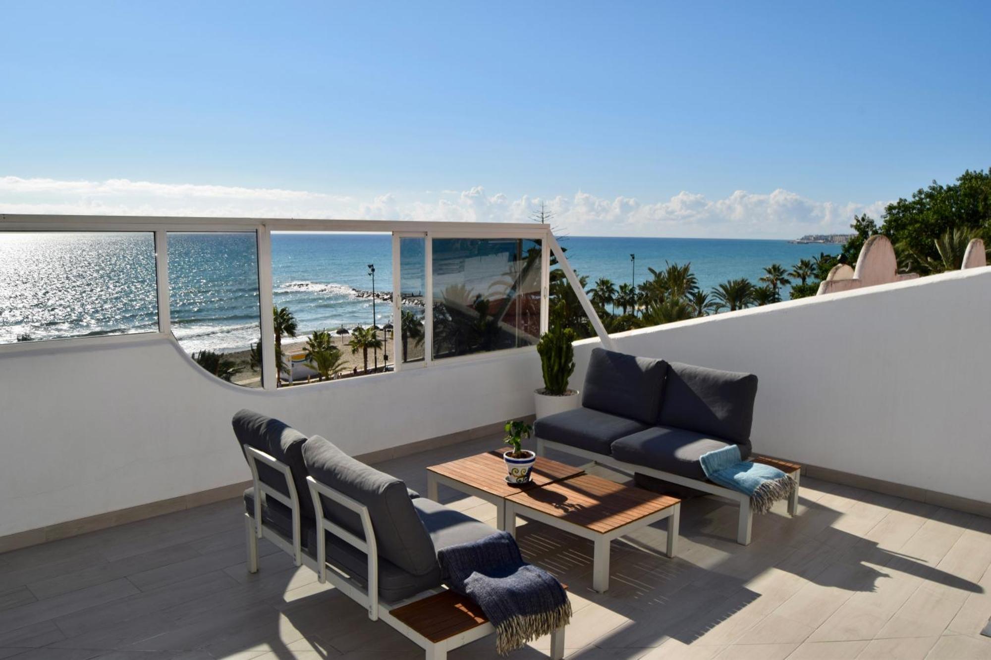 Beachfront Heaven - Carvajal
