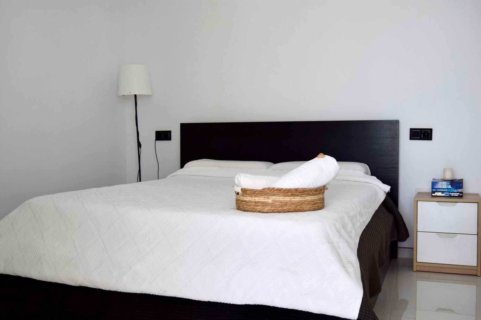 Beachfront Heaven - Carvajal Apartment Fuengirola