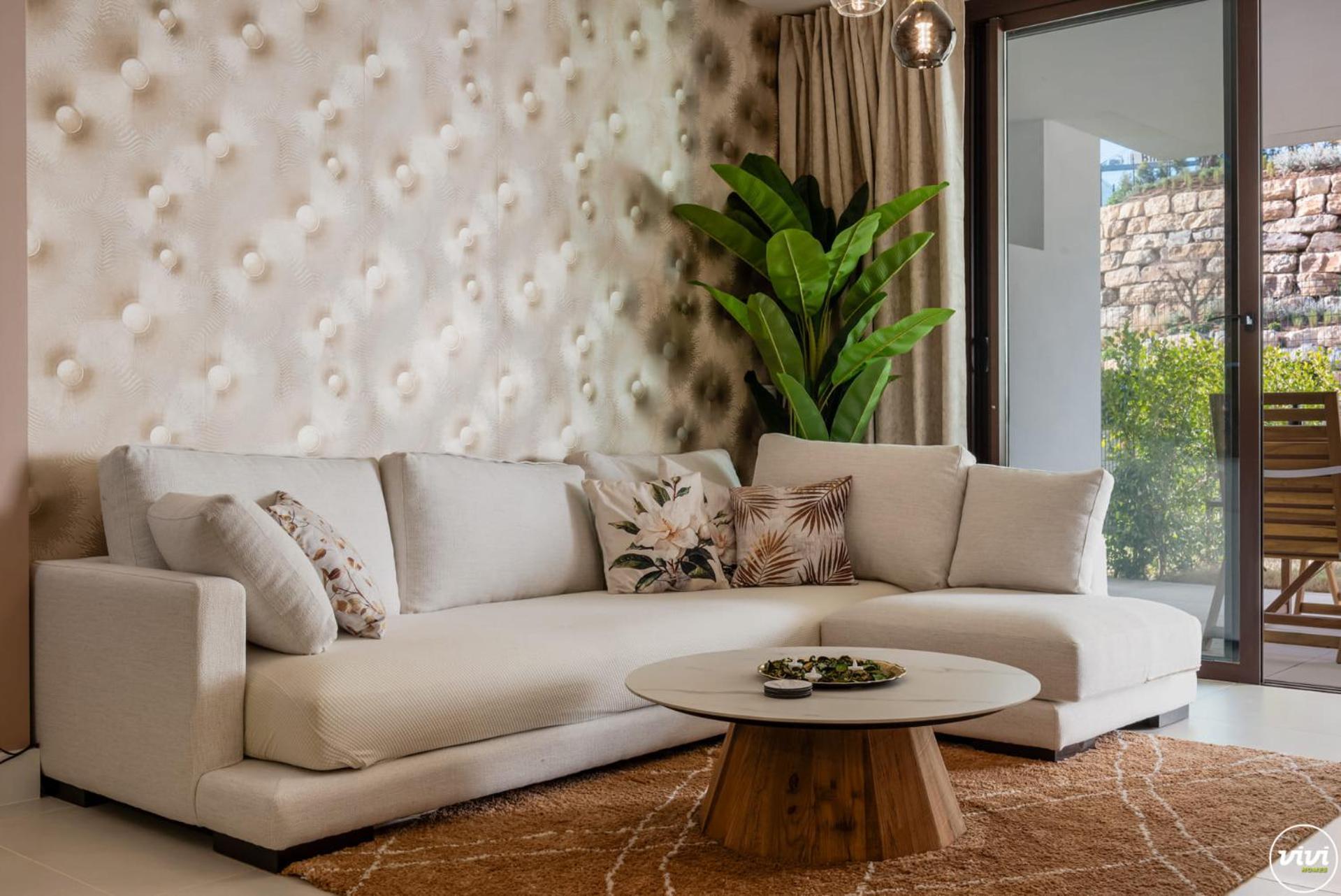 Vivi Homes - Aurelia Pool, Gym & Sea View