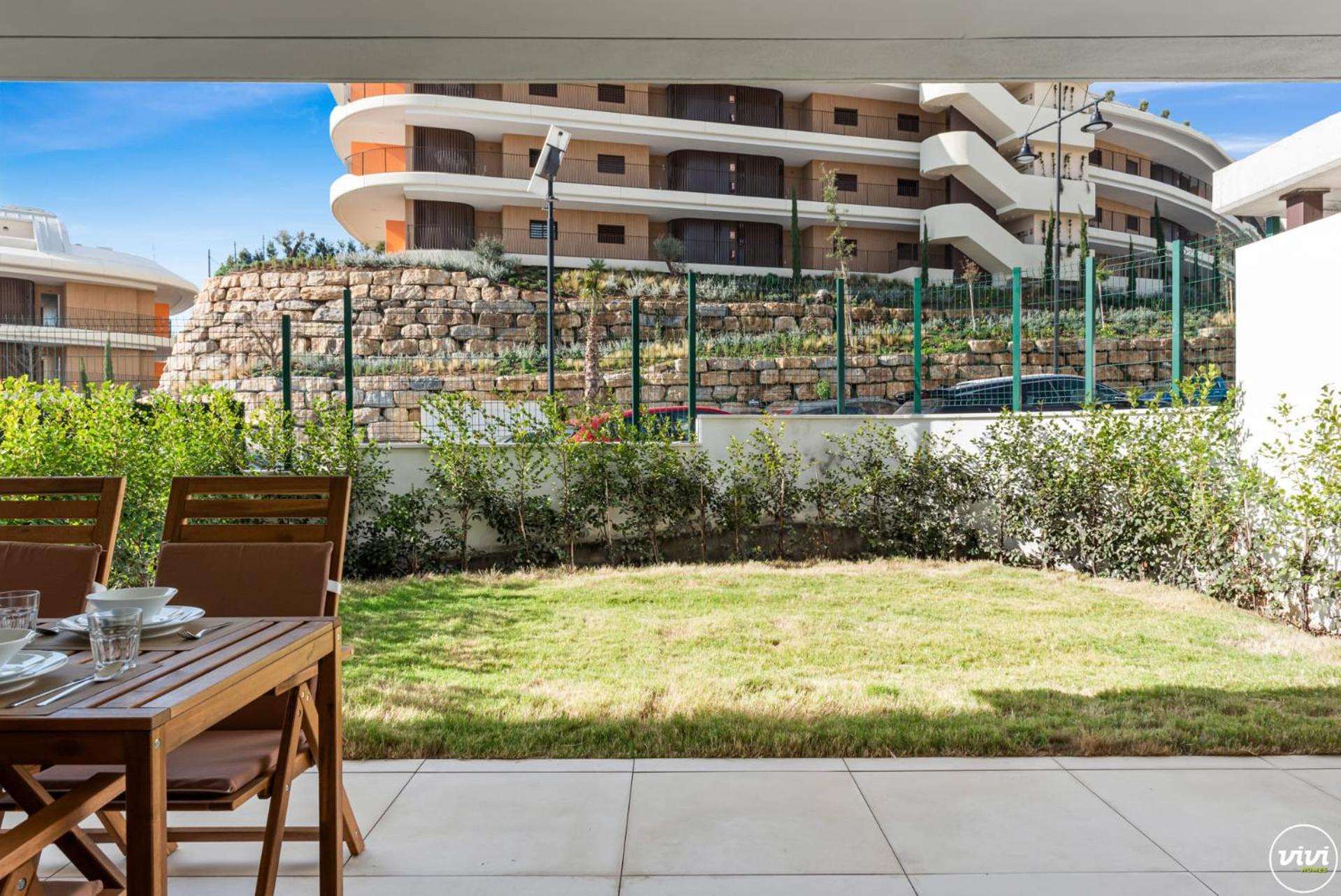 Apartment Vivi Homes - Aurelia Pool, Gym & Sea View