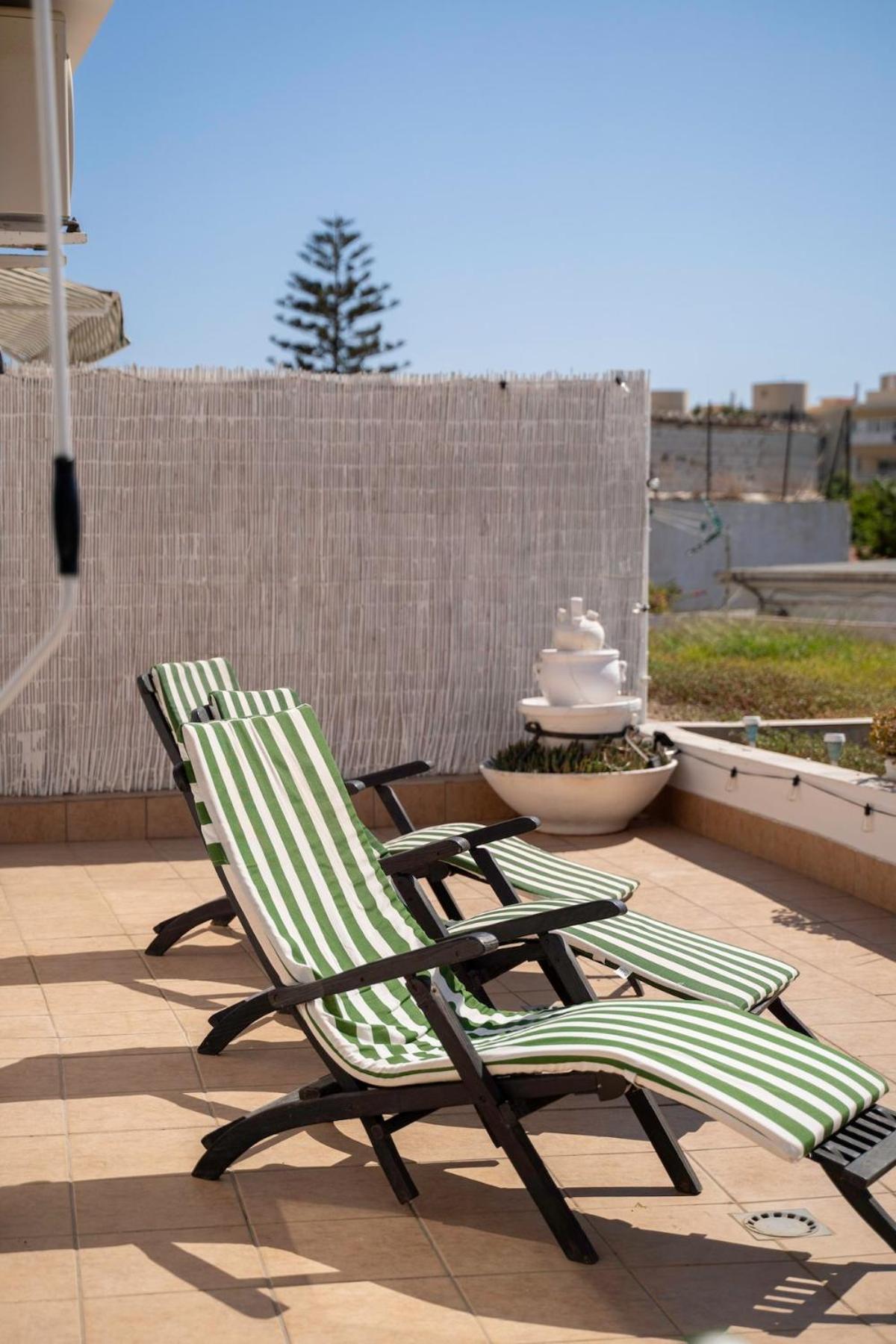 Apartment Sun-drenched, Sea-view With Giant Patio! *