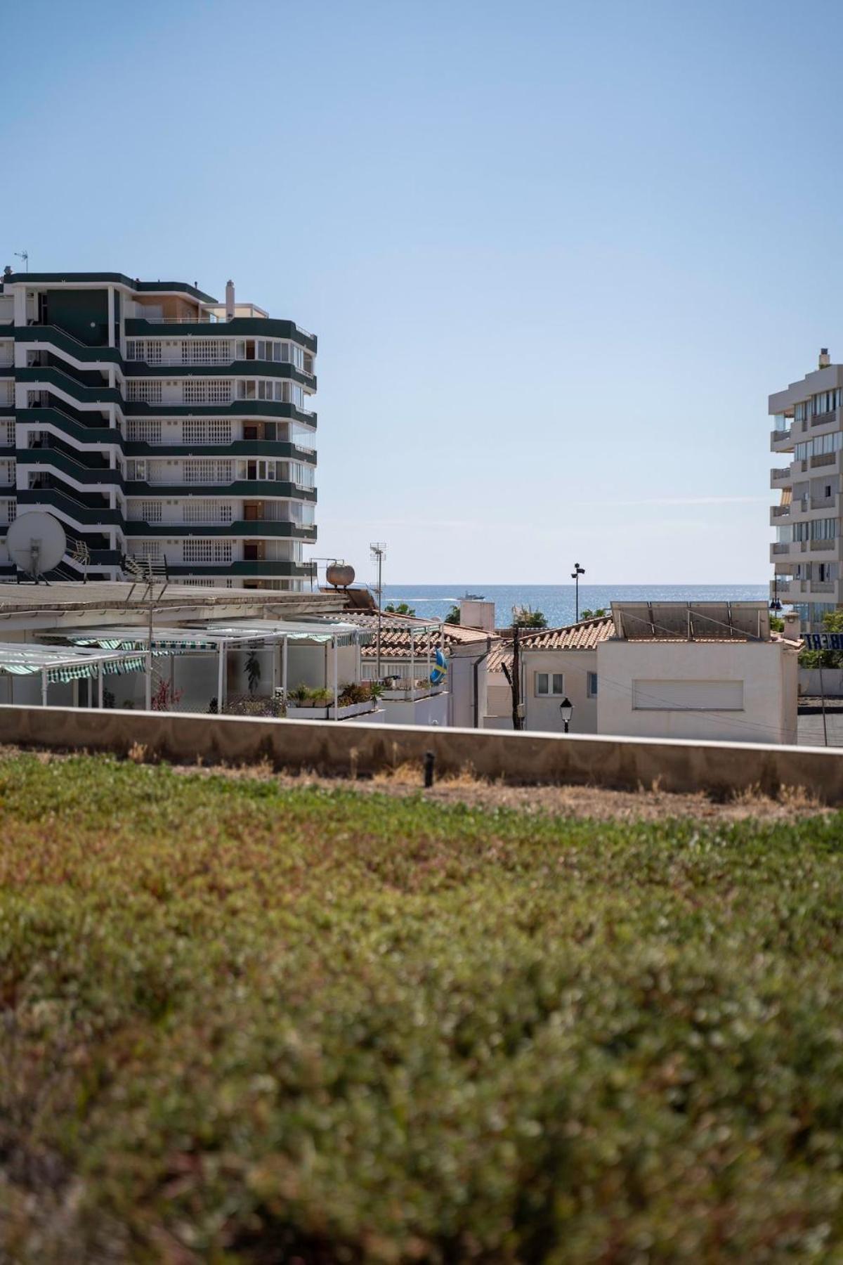 Apartment Sun-drenched, Sea-view With Giant Patio!
